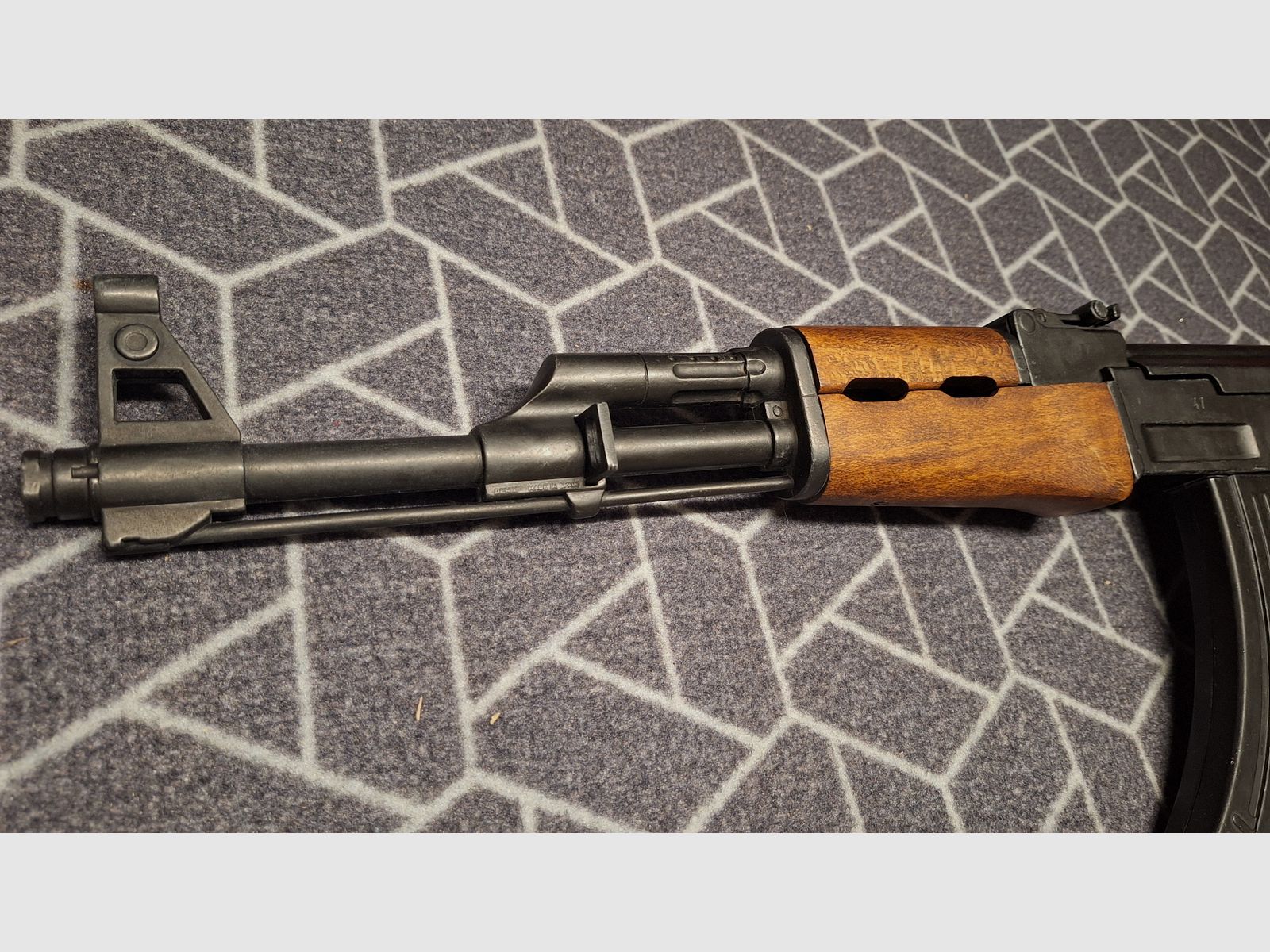 AK47 assault rifle DENIX model