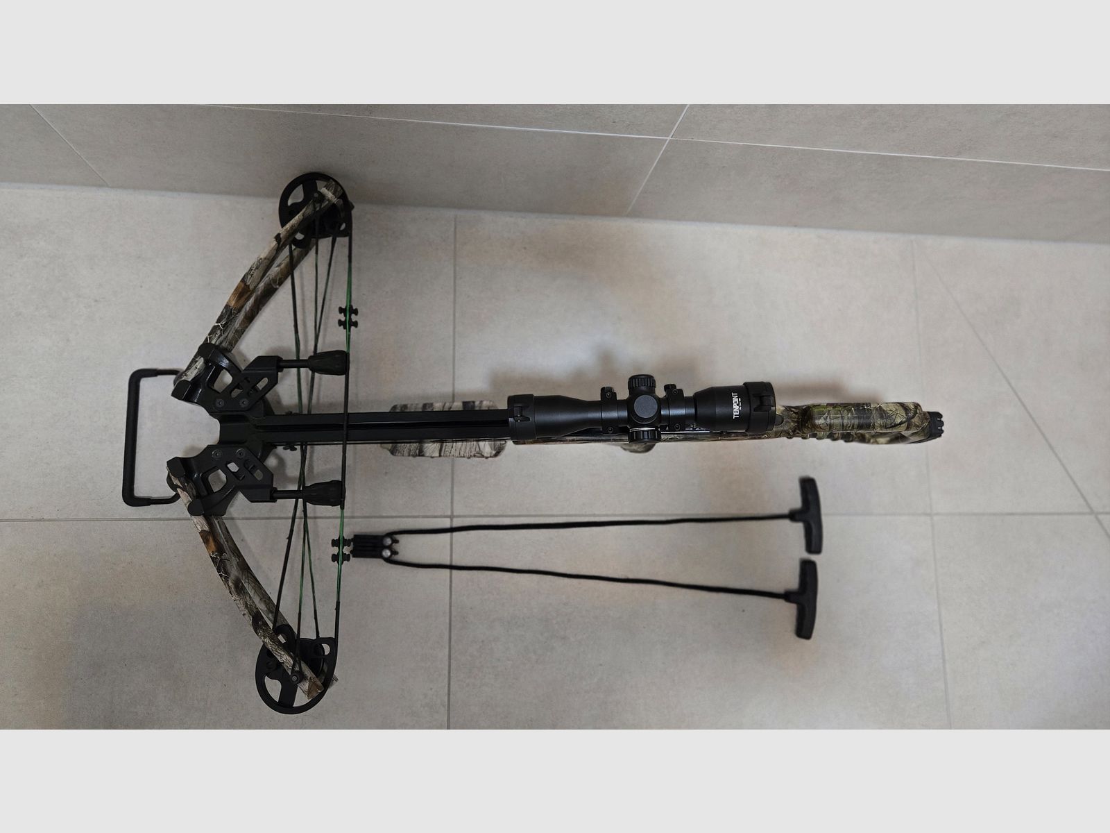 Compound Armbrust Hori-Zone Alpha XT 360 FPS mit optionaler Tenpoint Optik und Easton Carbon Bolzen