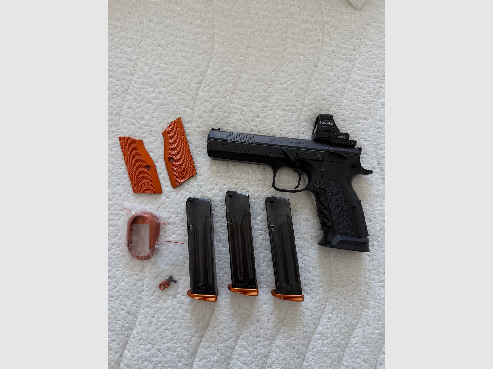 CZ TS 2 ORANGE HOLOSUN 507 COMP, image 1 of 4