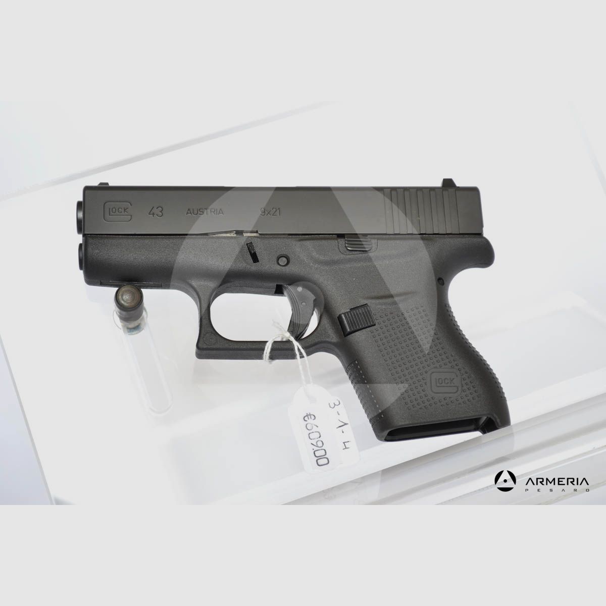 Glock Modell 43 Selbstladepistole Kaliber 9×21 mit 2 Magazinen Lauf 3", Bild 1 von 5