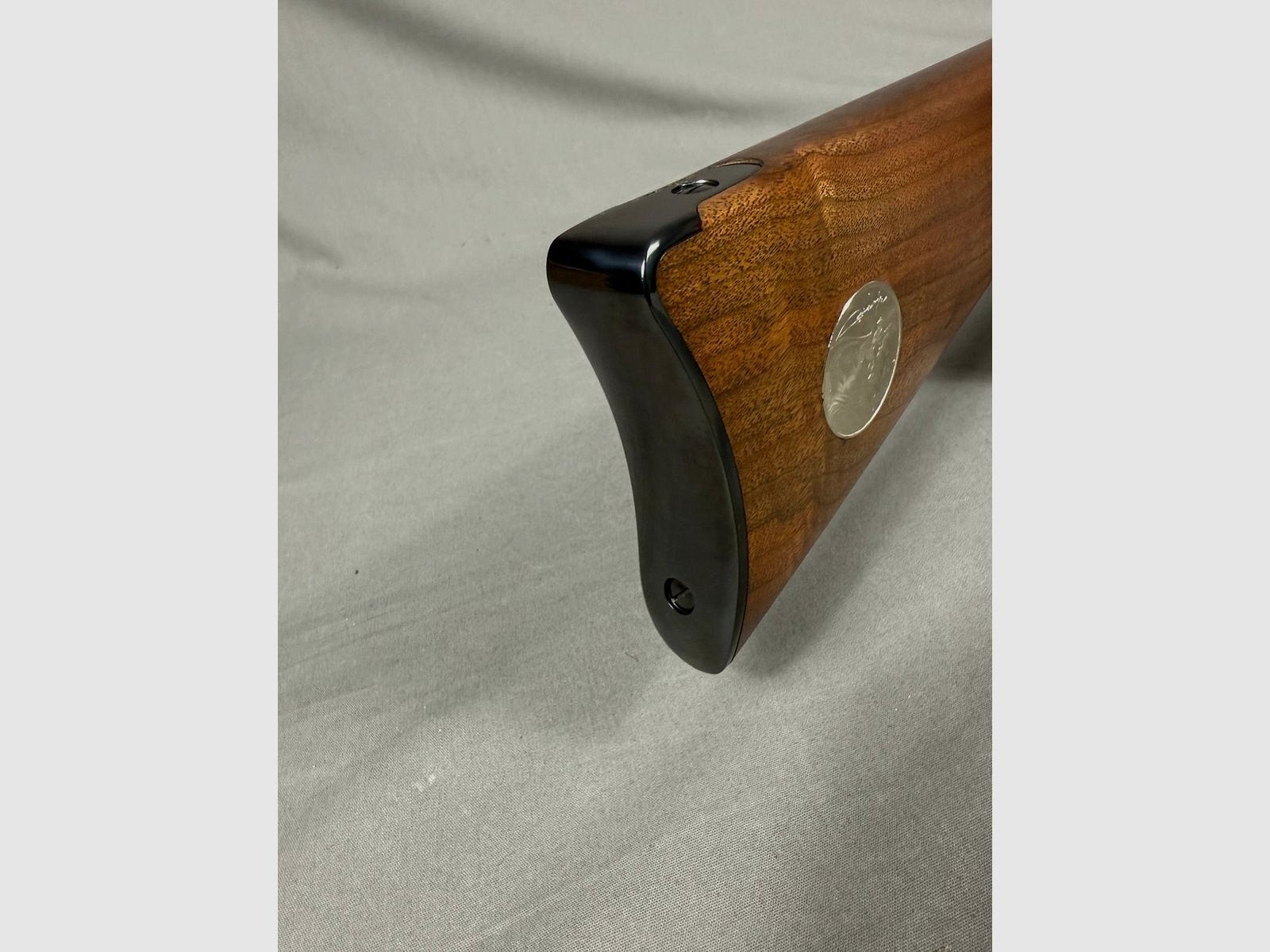 Winchester Mod. 1892  "John Wayne 100th Anniversary Custom Grade"   (.44-40 WCF)