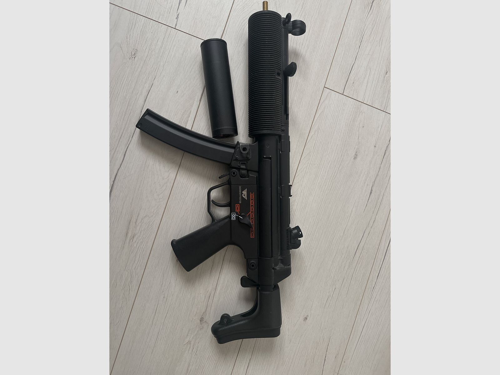 ICS MX5 SD6 SMG metal completo S-AEG 6mm BB negro