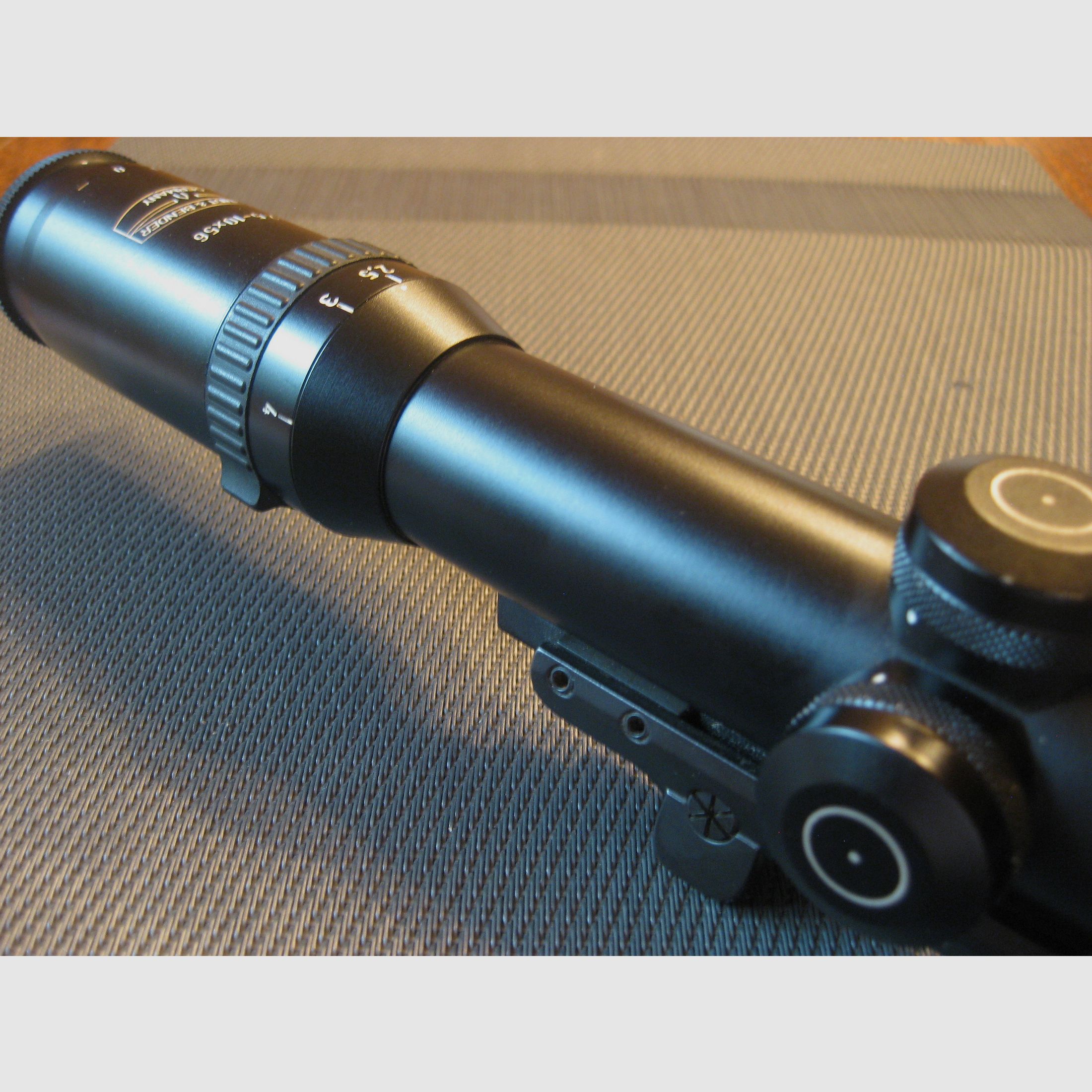 KLASSIKER = Schmidt&Bender 2,5-10x56 Absehen-4 mit Schiene und original Blaser-Sattelmontage für Blaser und Sauer 505 passend !! KEIN ZEISS-SWAROVSKI-LEICA-DD-MINOX-GPO usw.