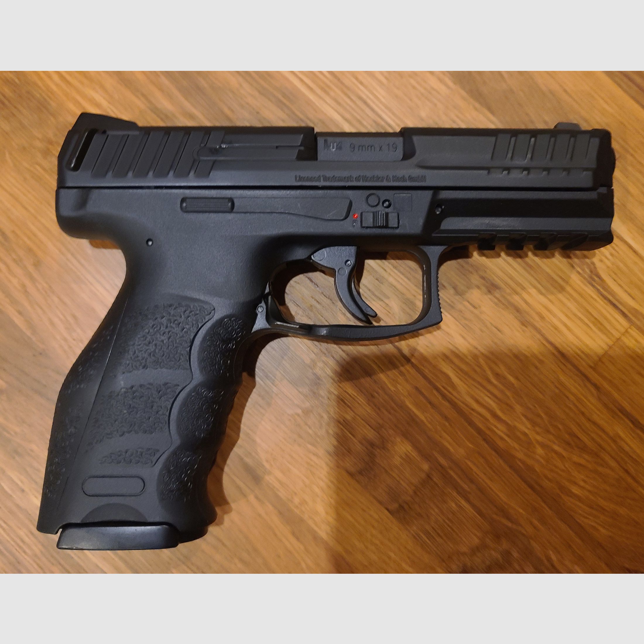 Heckler & Koch HK VP9 CO2 Blowback Luftpistole 4,5mm BB