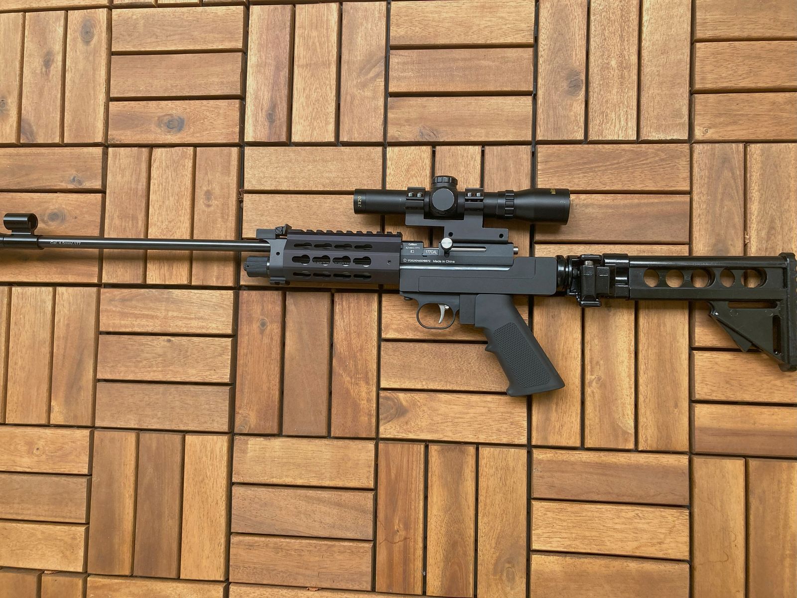 Diana Chaser Luftgewehr Kaliber 4,5mm neuwertiger taktischer Umbau LR300 AR15 Stil