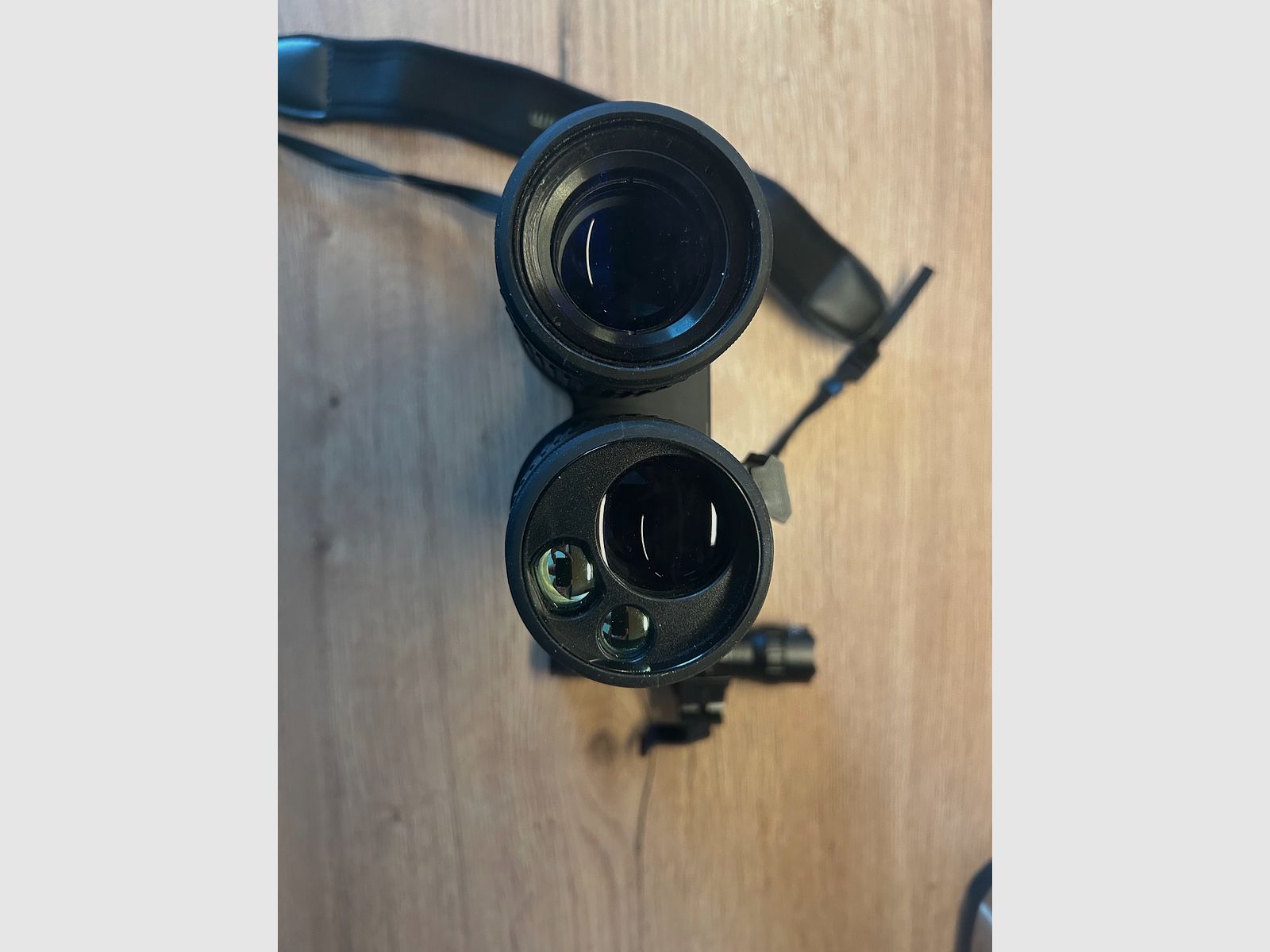 Binoculares digitales de día y de noche ATN BINOX 4K 4-16X - incluido IR Strahler