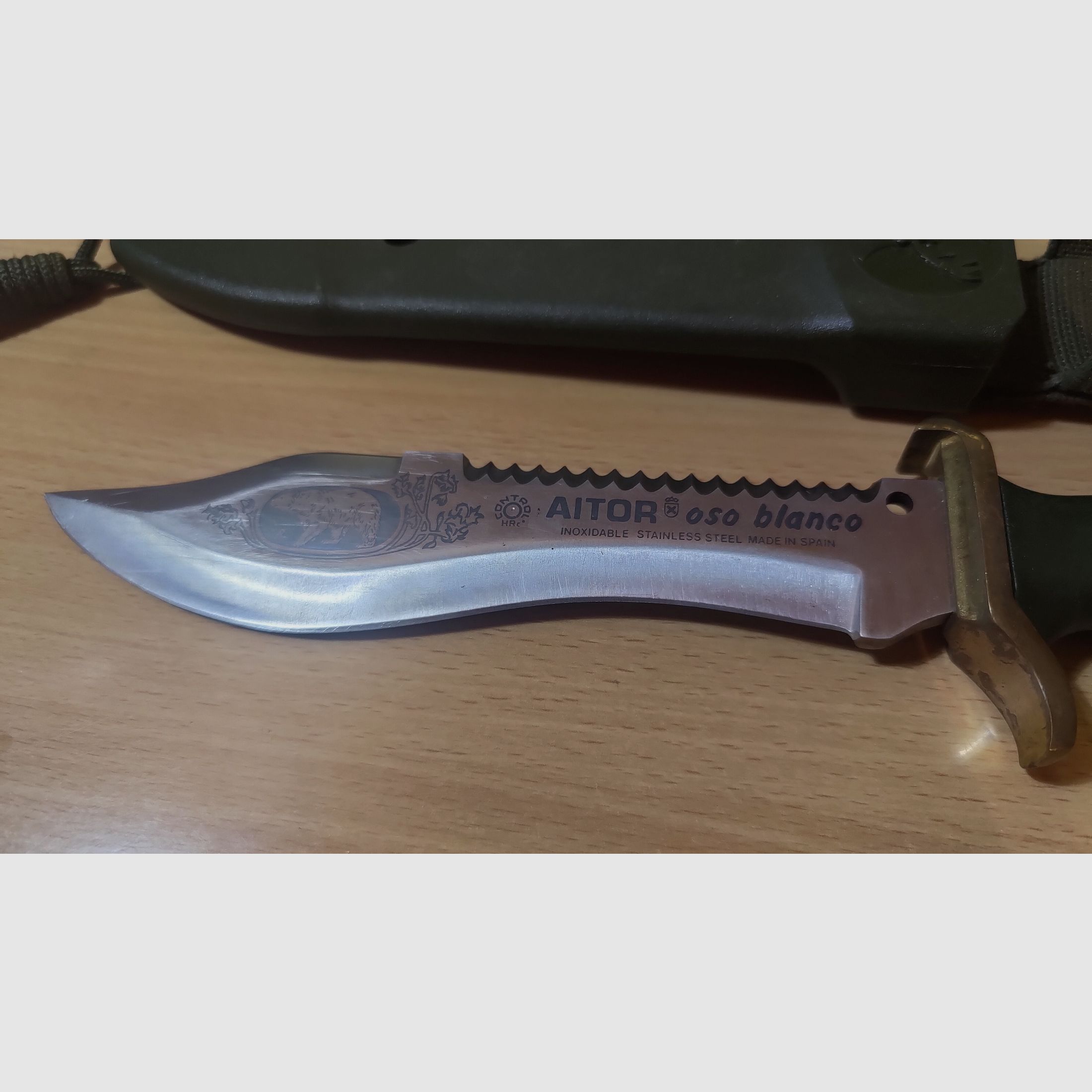 Cuchillo de caza Aitor OSO Blanco sin usar