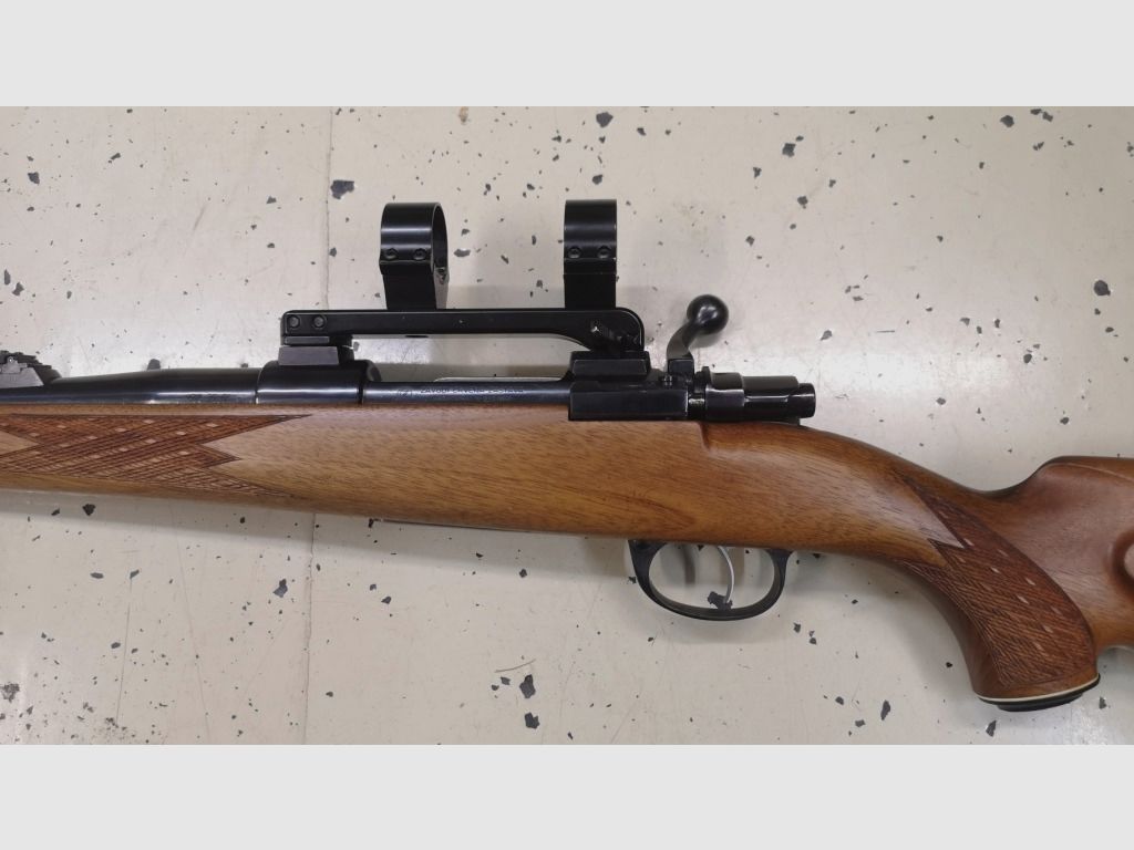 Rifle de repetición Kettner L83 Zastava Jagd en estado como nuevo .30-06Spr.