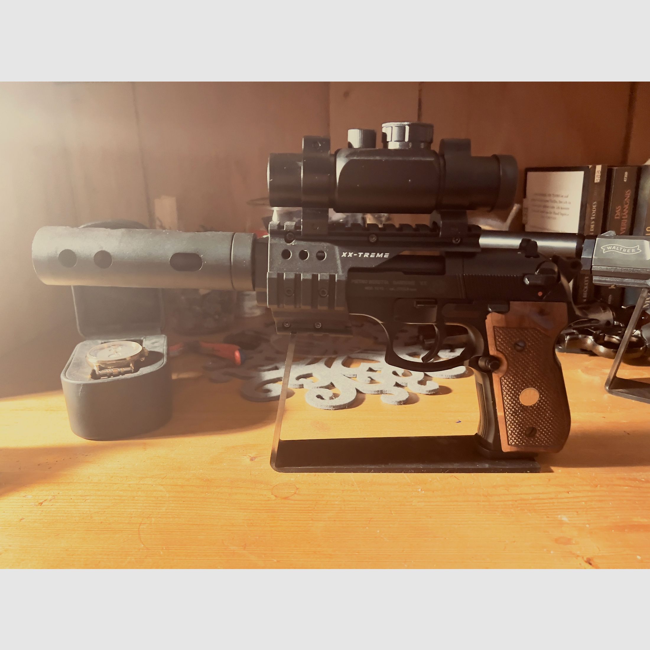 Beretta 92fs 4,5mm Diabolo extrem mit Holzgriffen