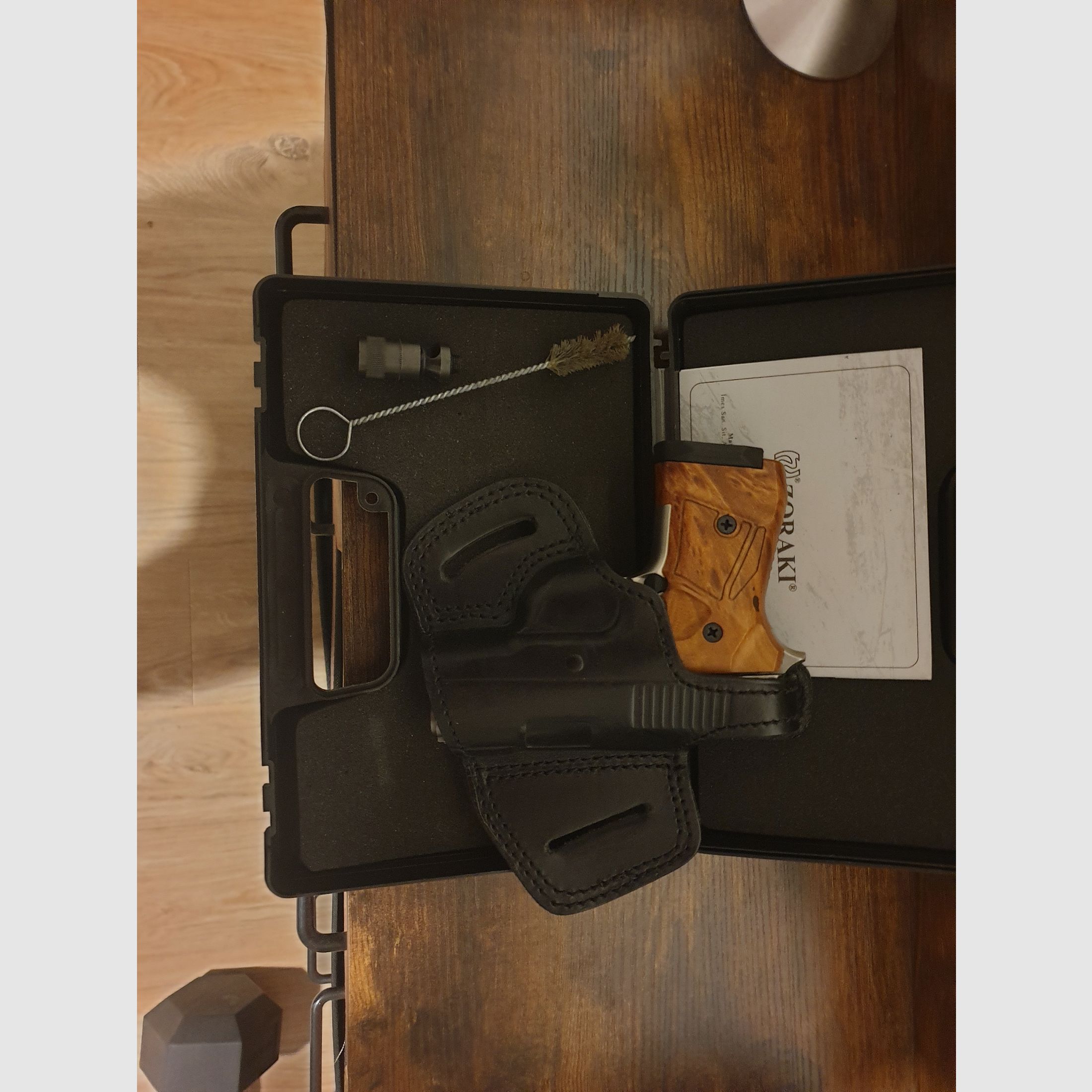 Zoraki 914 pistola de fogueo 9mm P.A.K. titan efecto madera