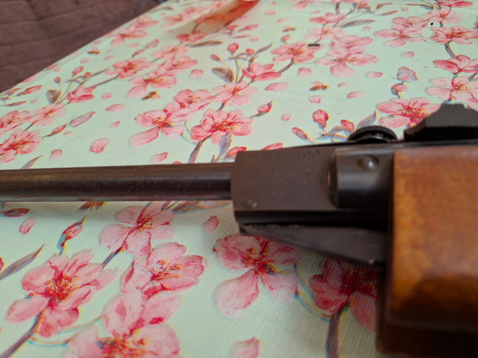 Carabina de aire TELL- 100 Cal.4.5mm