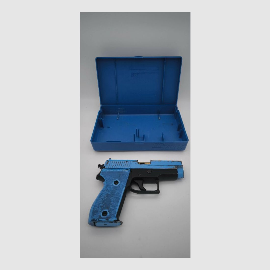 SIG Sauer P6 FX 9mmFX, image 1 sur 4