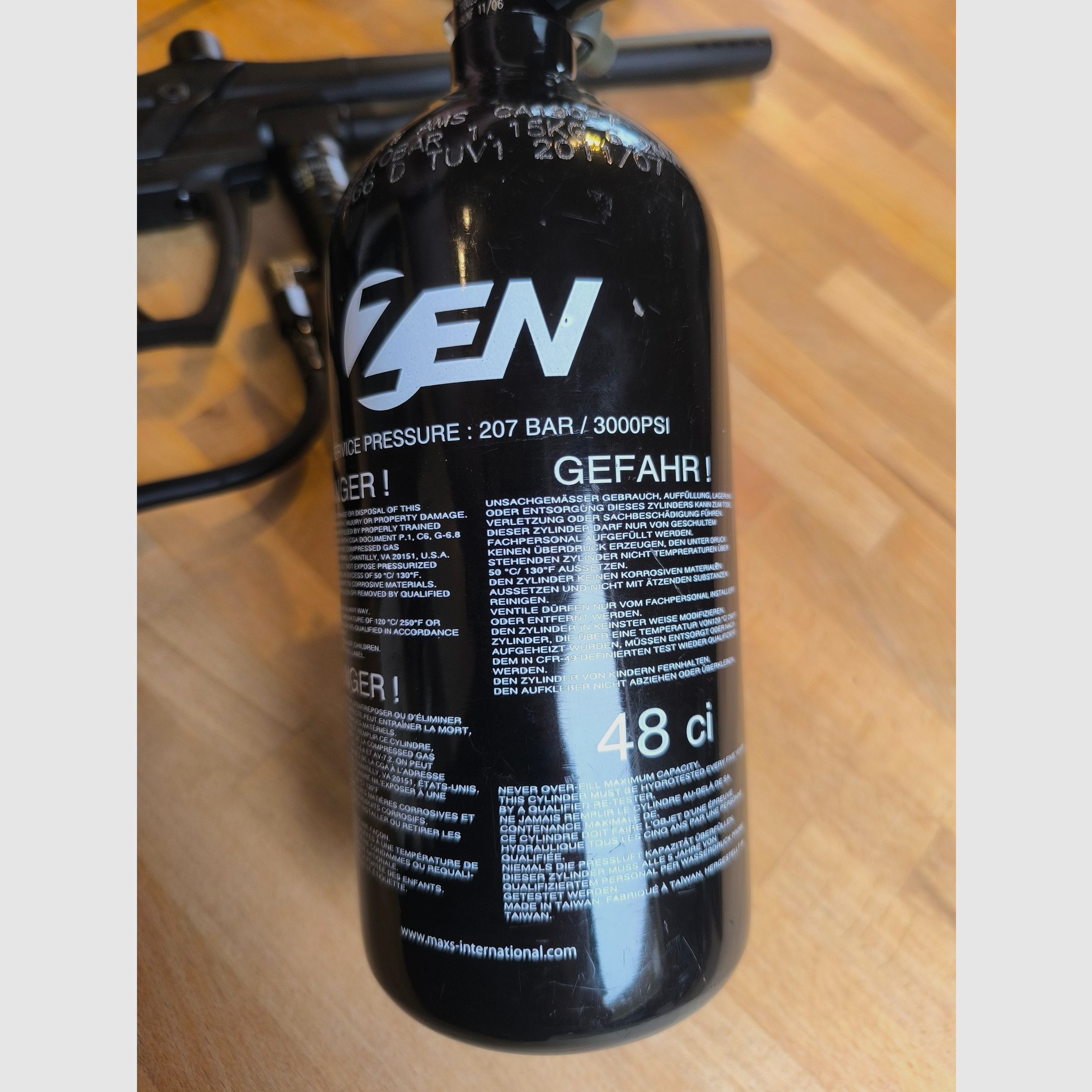 ZEN / MAXS High Voltage 2 Paintball complete set .68 – HP, hopper, NXe, mask (price is negotiable)