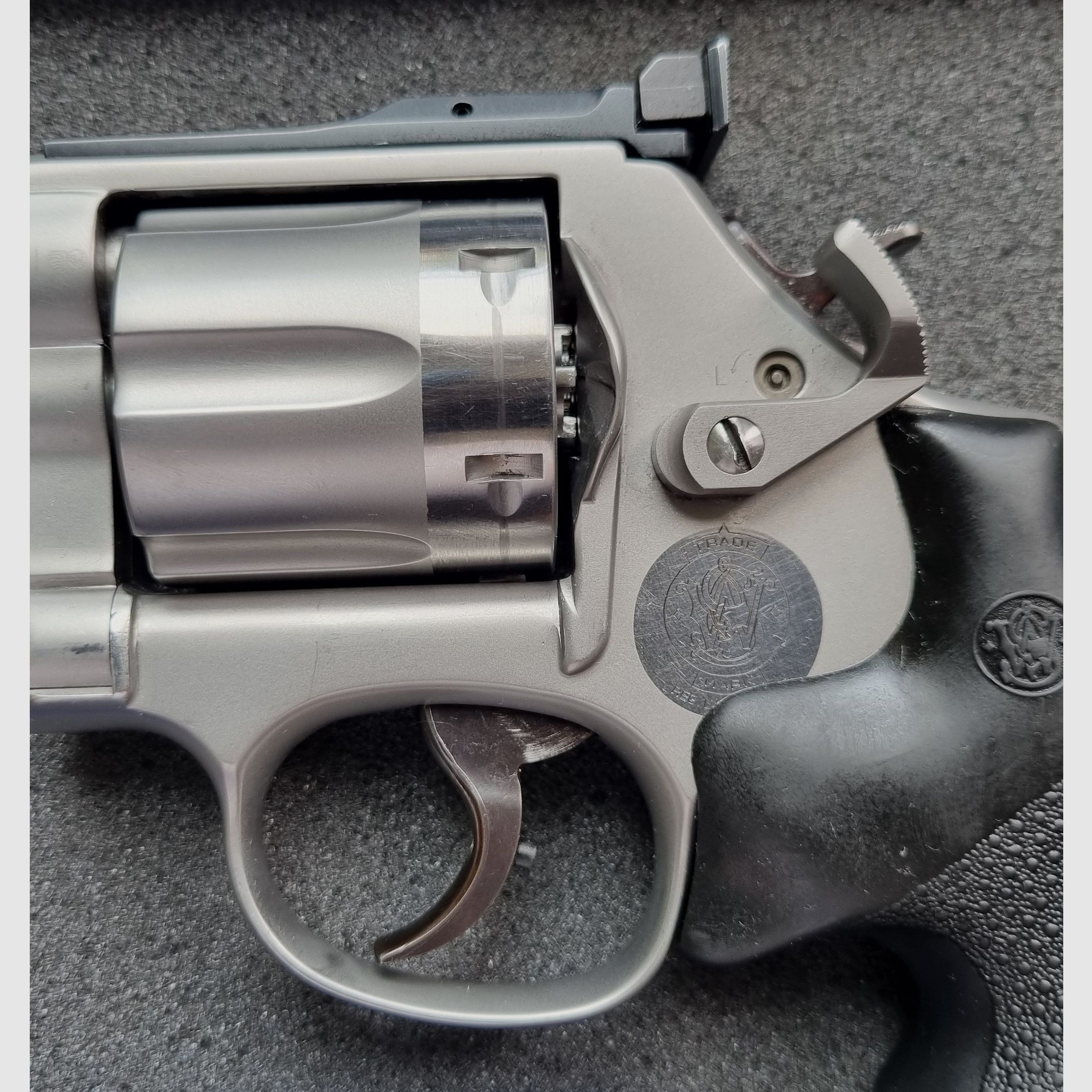 Smith & Wesson Revolver 686 im Kaliber .357 Magnum / Merkle Tuning / Match-Visier