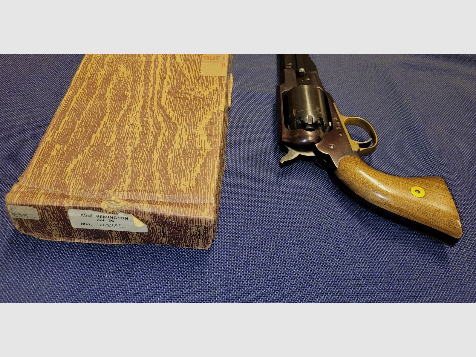 Remington revolver a percussione caricamento anteriore M1858 Navy cal. 0.36