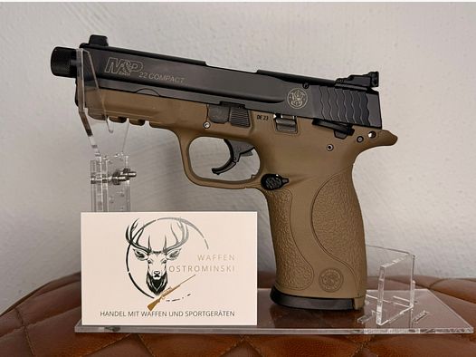 S&W Pistol M&P22 Compact, Suppressor Ready, 3.56" (FDE stock)