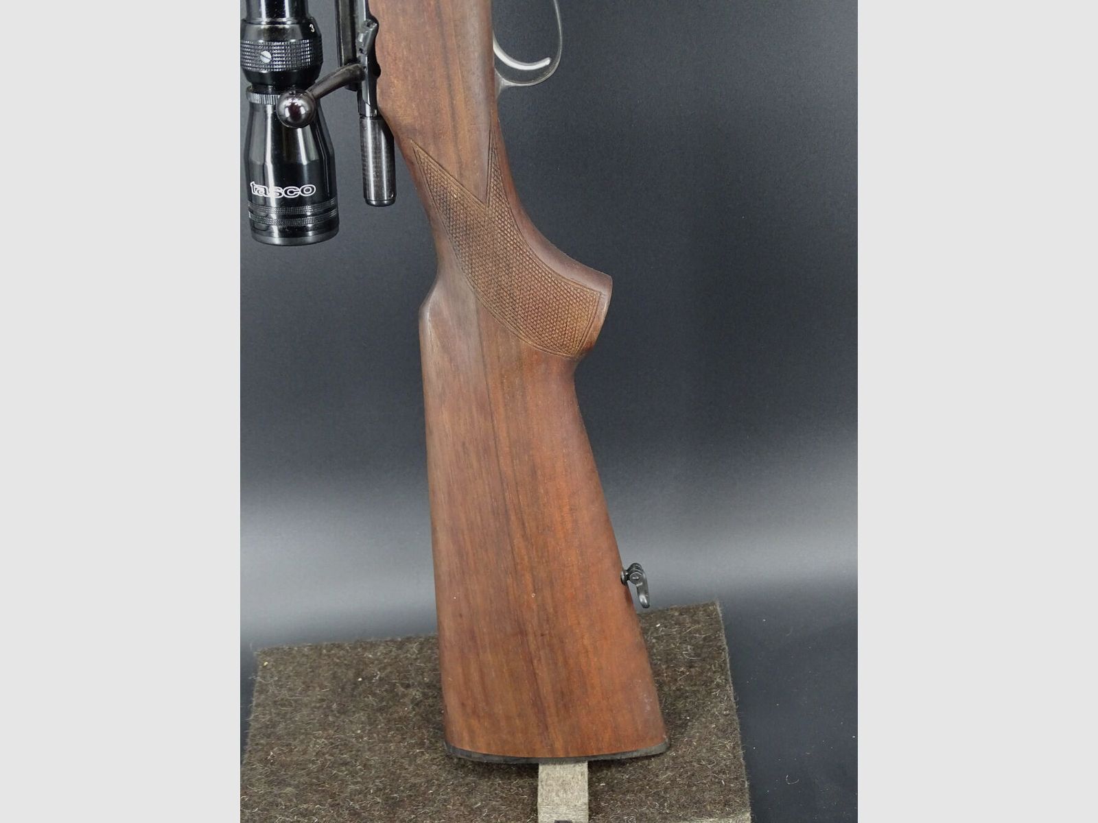 Kettner Suhler Jagdhütte Rep-Büchse .22 Magnum Repetierbüchse