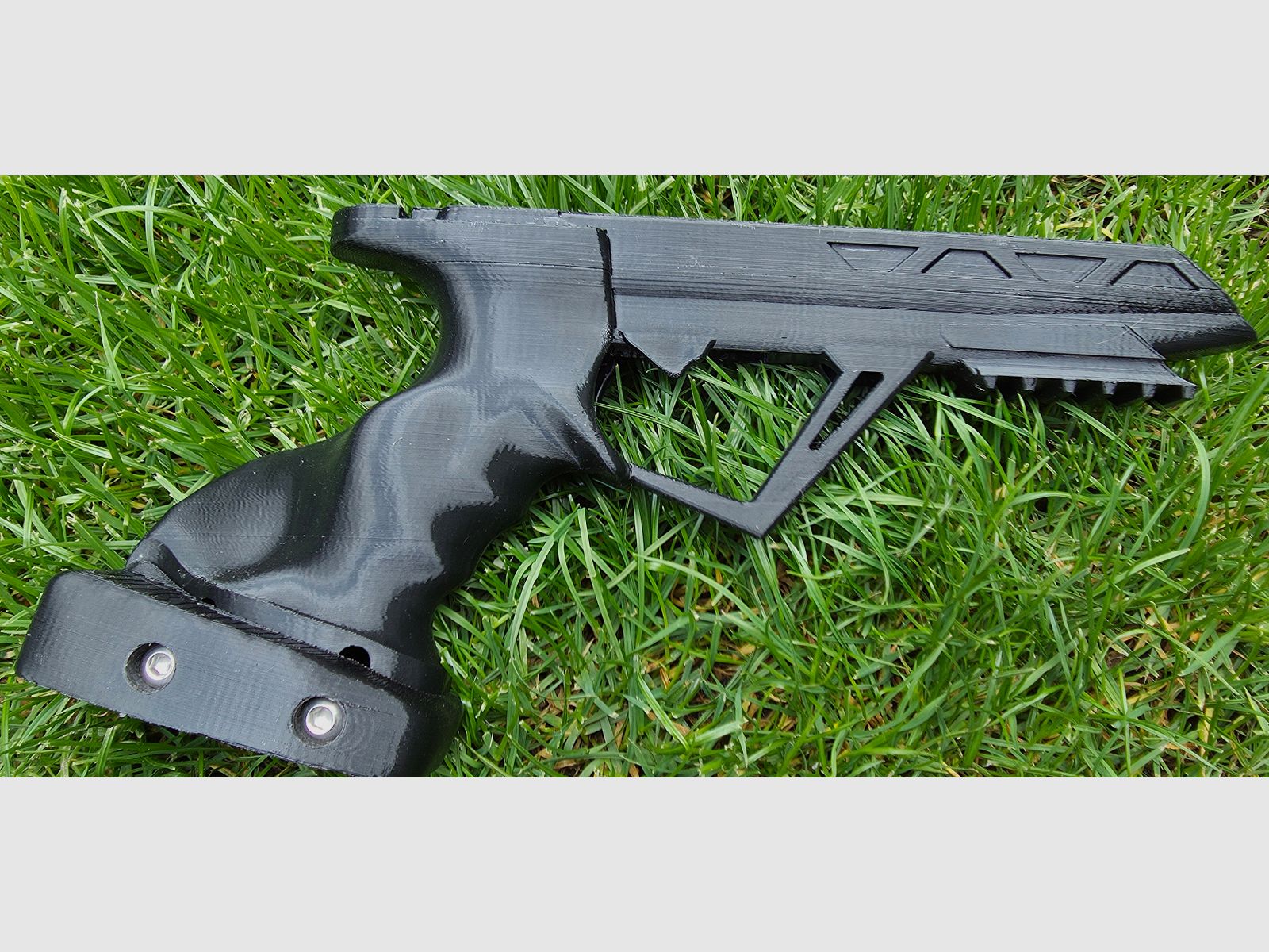 Match grip for Diana Chaser Bandit Airbug PETG black