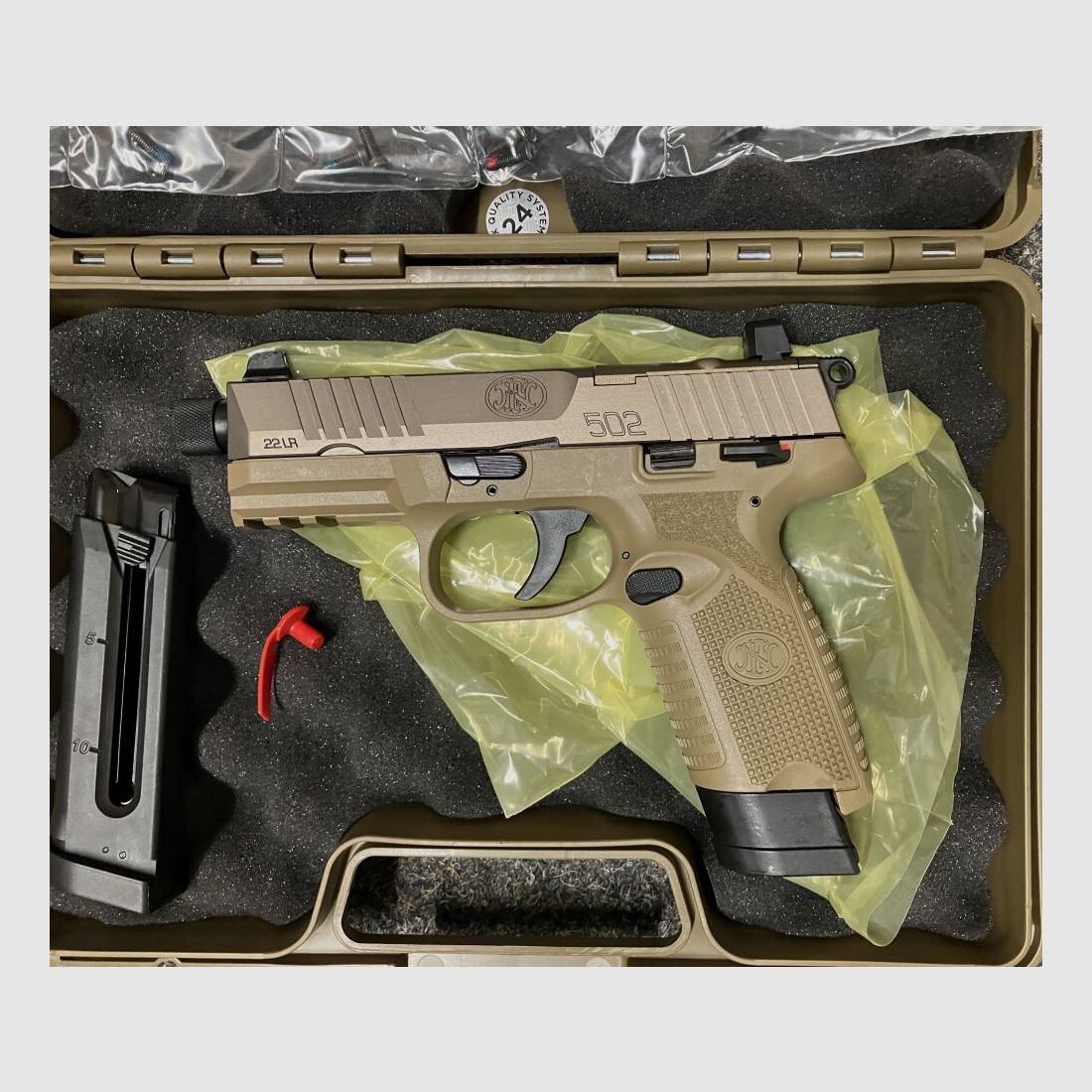 FN 502T Kaliber: .22lr in Ral 8000