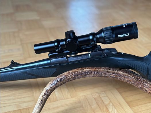 Sako 85 Black Bear / Steiner Ranger 4 1-4x24 / Dentler / Drückjagdkombination / NEUWERTIG
