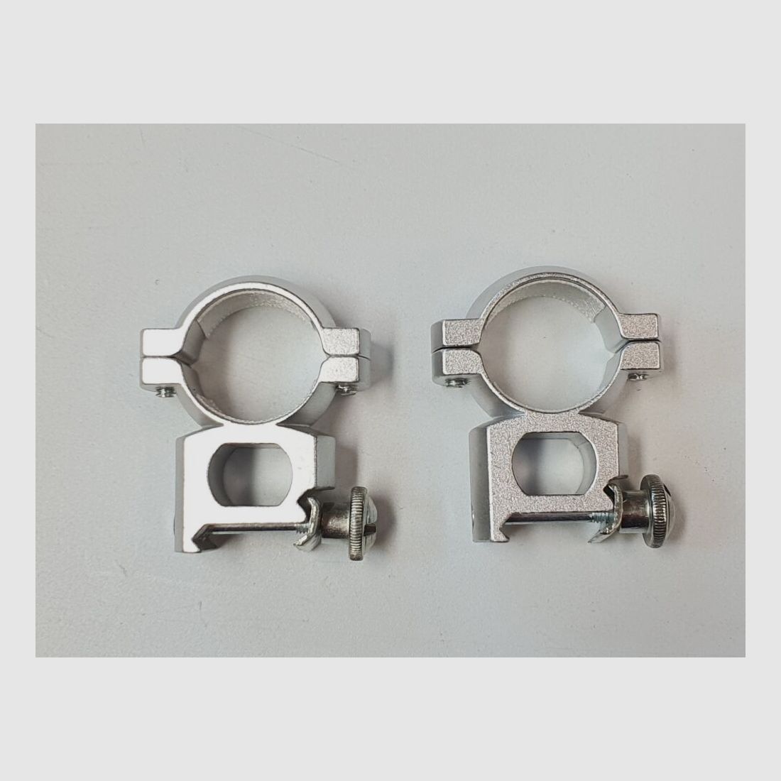 Unbekannt Unbekannte Zielfernrohrmontageringe mit 22mm Innendurchmesser und 16mm Bauhhöhe - Blank/Verchromt, Bild 1 von 3