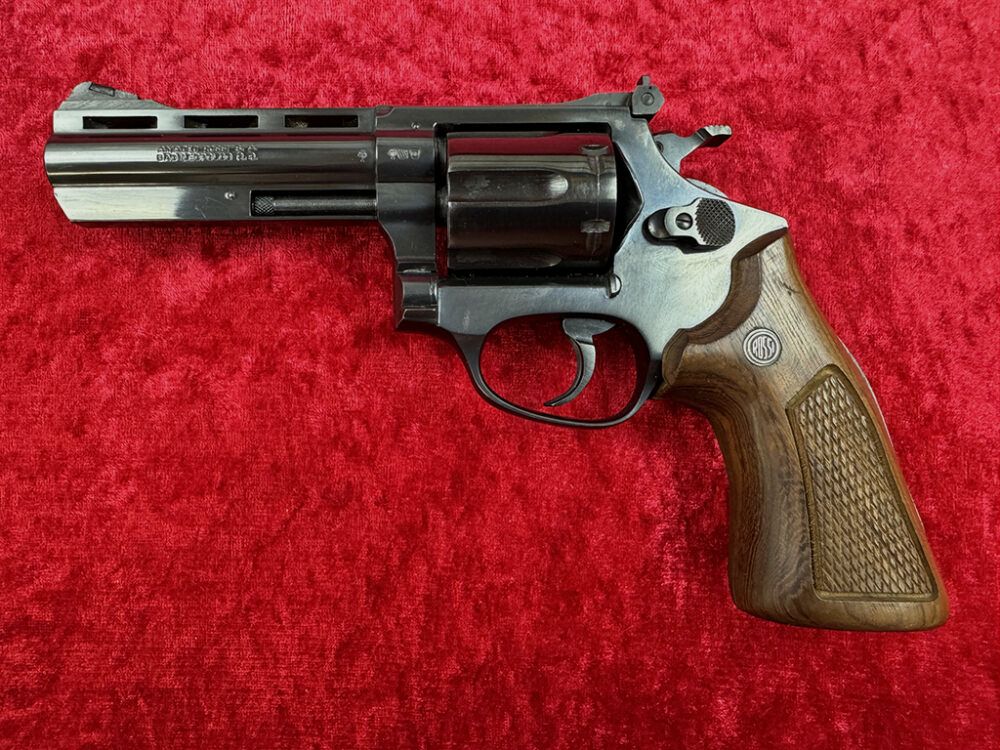 Rossi M951, Bild 1 von 4