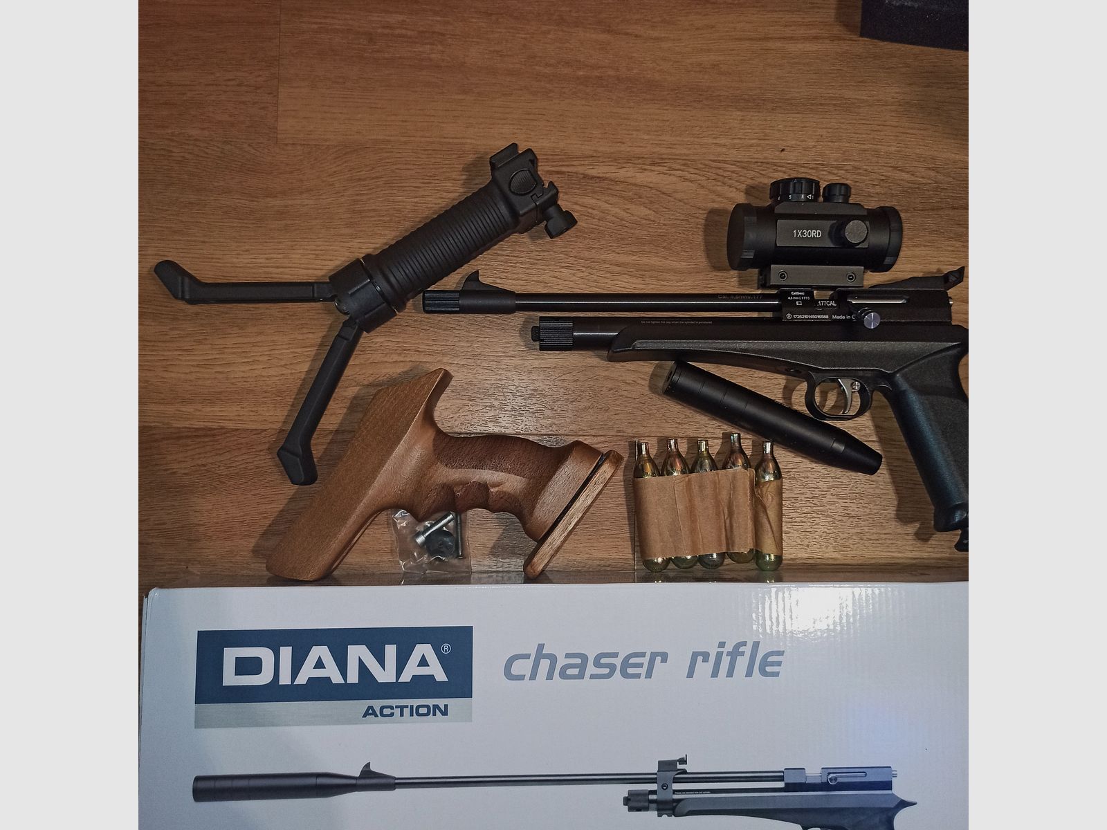 Diana Chaser Rifle Set 4.5mm with a lot of accessories.