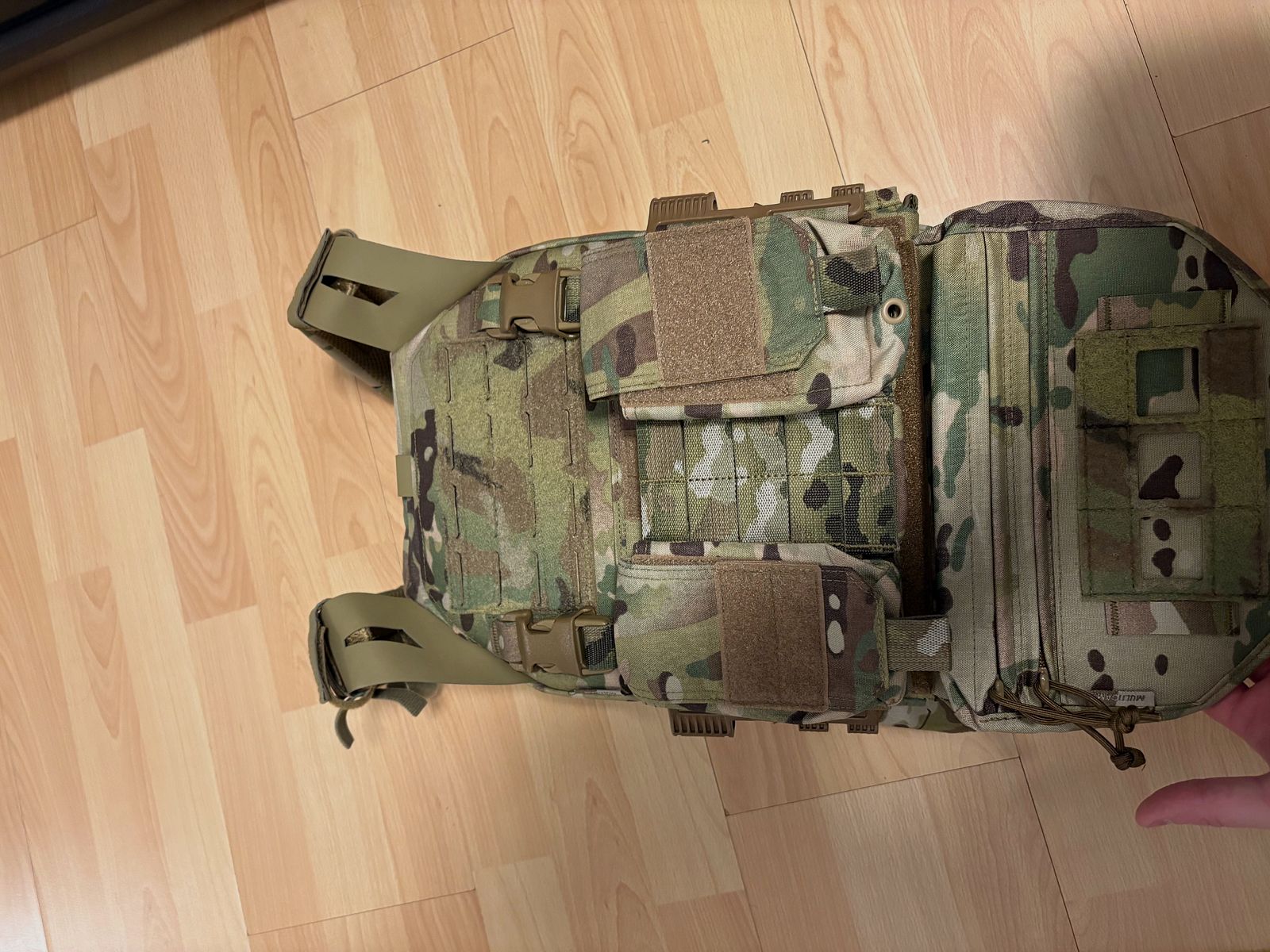 Warrior Assault Systems Plate Carrier + Magazine Pouch New