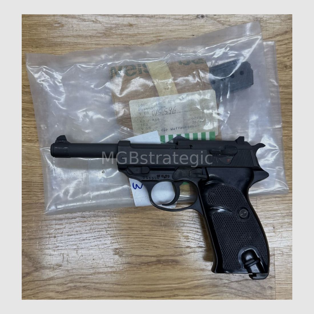 Walther P1 ex stock de depósito de Bundeswehr con bolsa de depósito incluida 1x cargador P38 pistola semiautomática 9mm Luger P 38 / con embalaje de depósito ex stock Bw