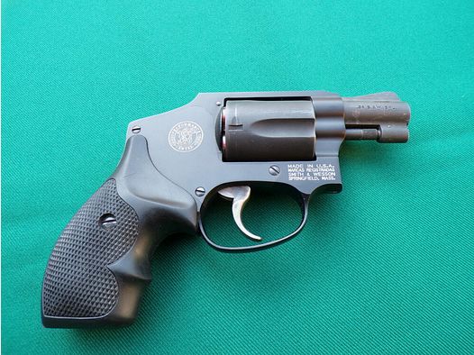Smith & Wesson sin martillo