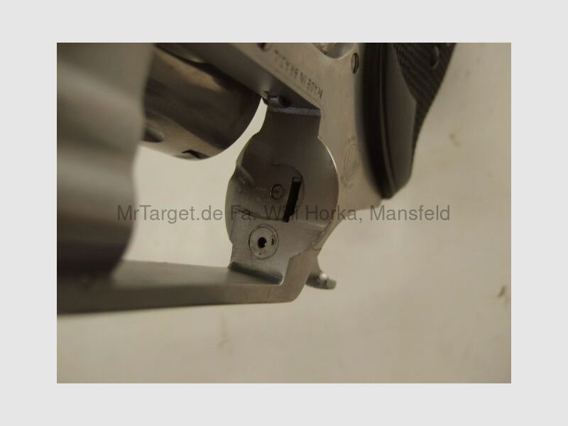 Rossi 27 (Pioneer) * 5schüssig * Fangschußwaffe * stainless