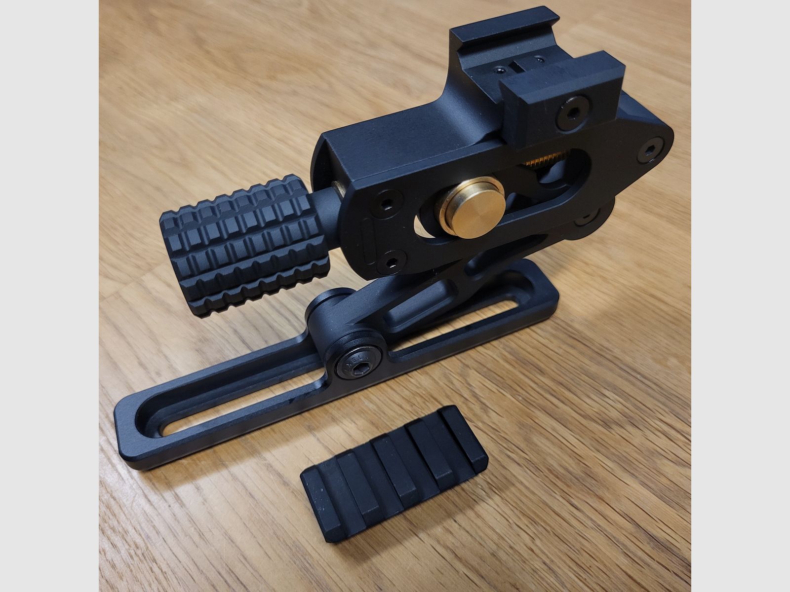 Single piece monopod Picatinny Gen 2.0