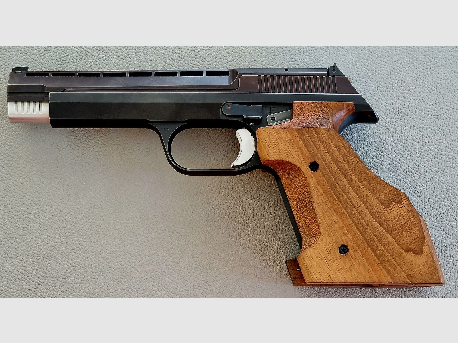 SIG Hämmerli P240 .22 lfb