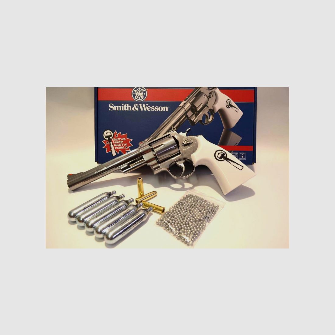 Smith & Wesson 628 Trust Me "SUSI", limitierte Version * 4,5 mm * mit Starterpaket