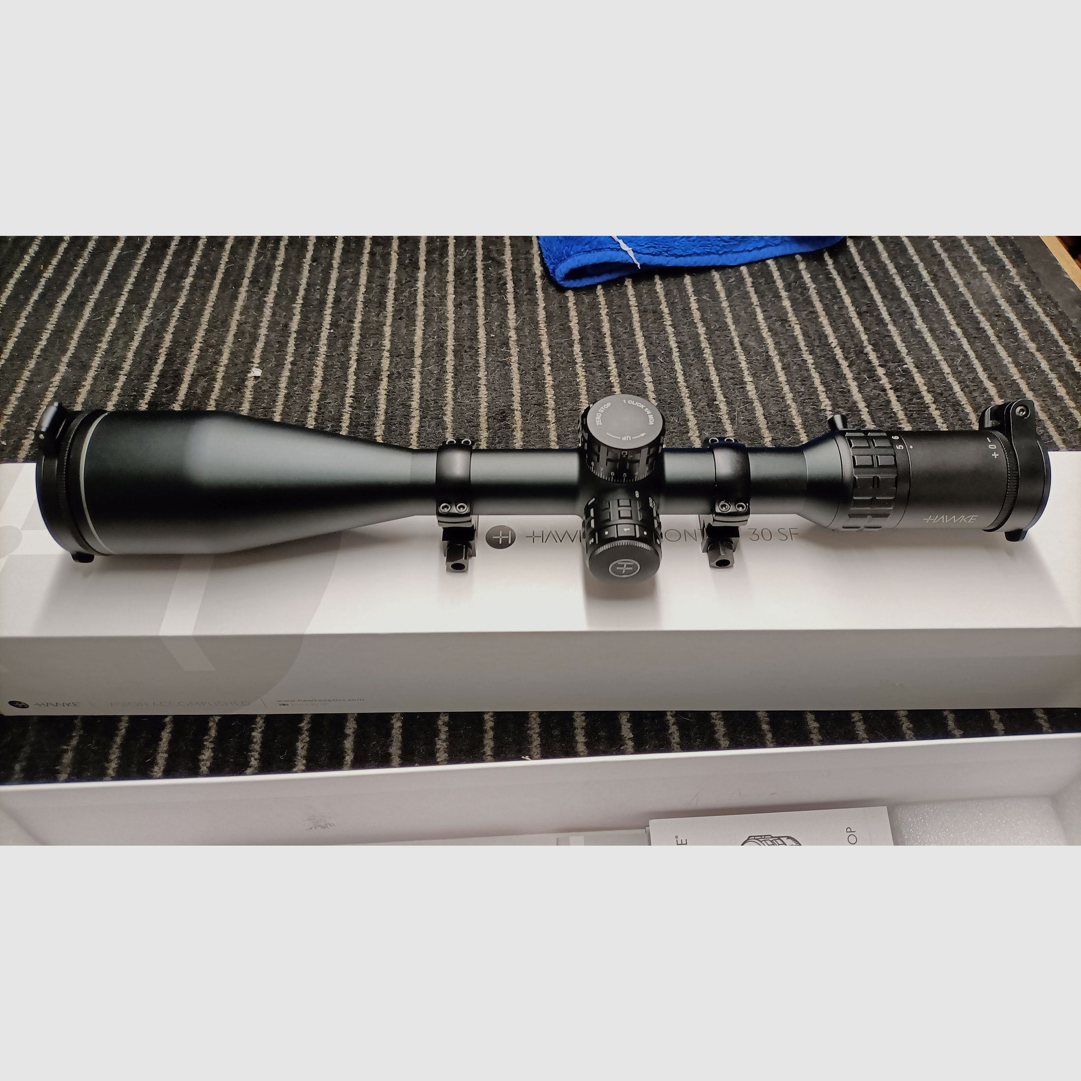 Hawke Frontier SF 5-30x56 LR Dot