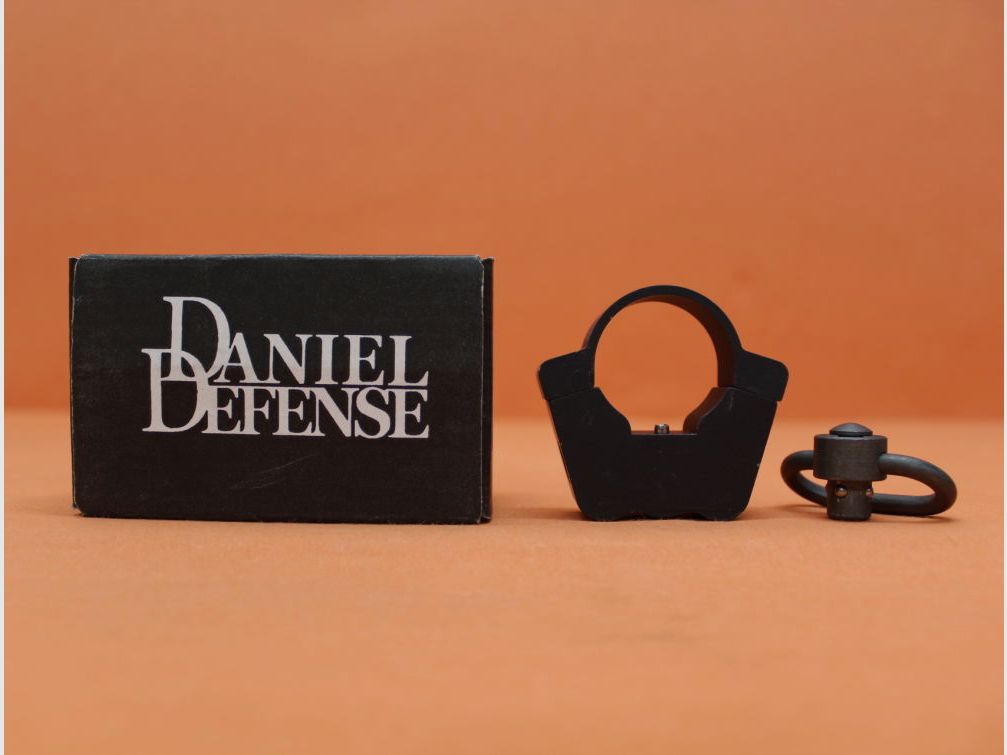 Daniel Defens, Inc. AR-15: Daniel Defense (DD-5002) EZ Carbine Swivel Attachment Point Aufnahme für QD Push-B. Riemenöse