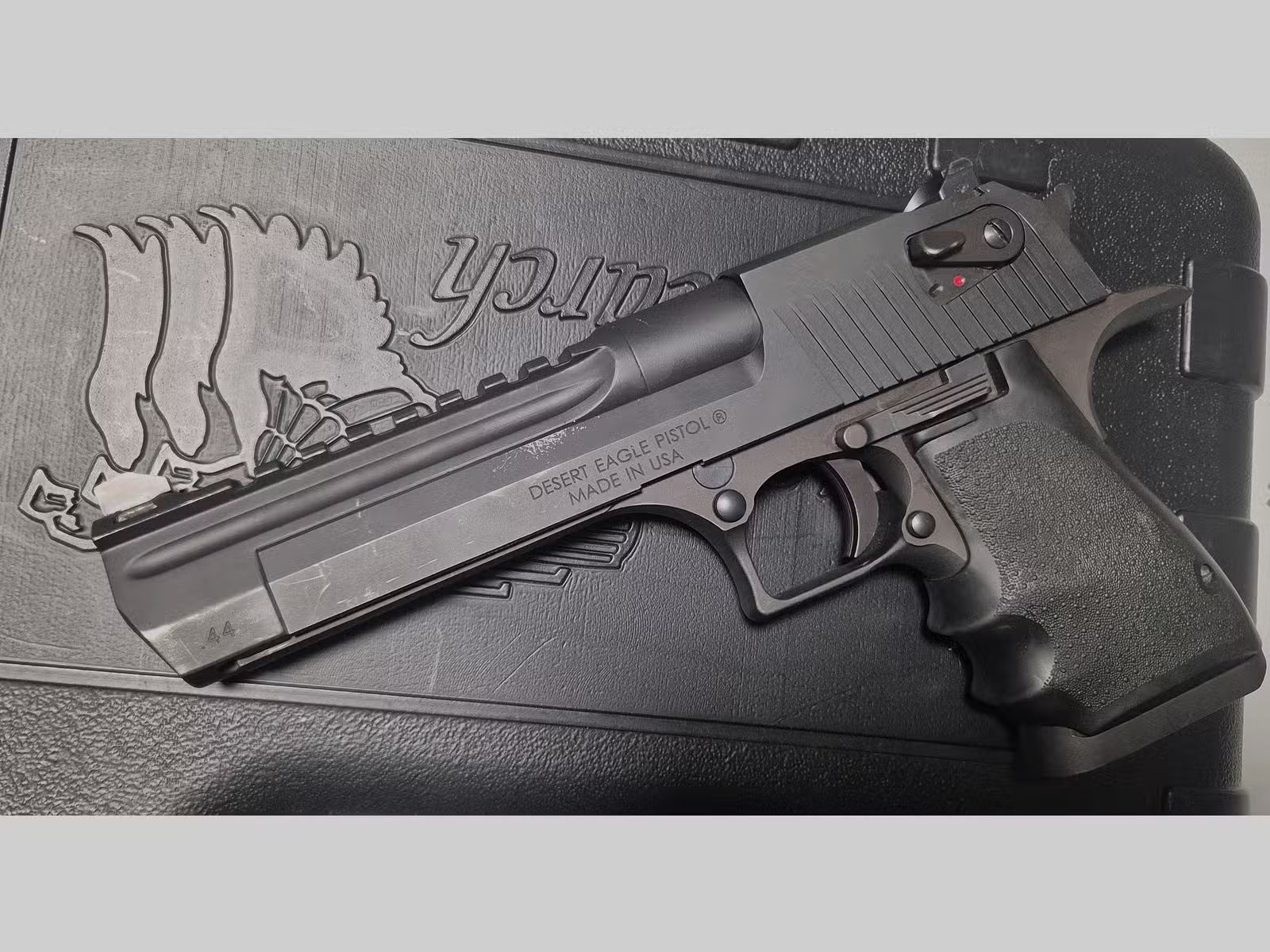 Magnum Research DESERT EAGLE .44 Magnum, 6" brüniert