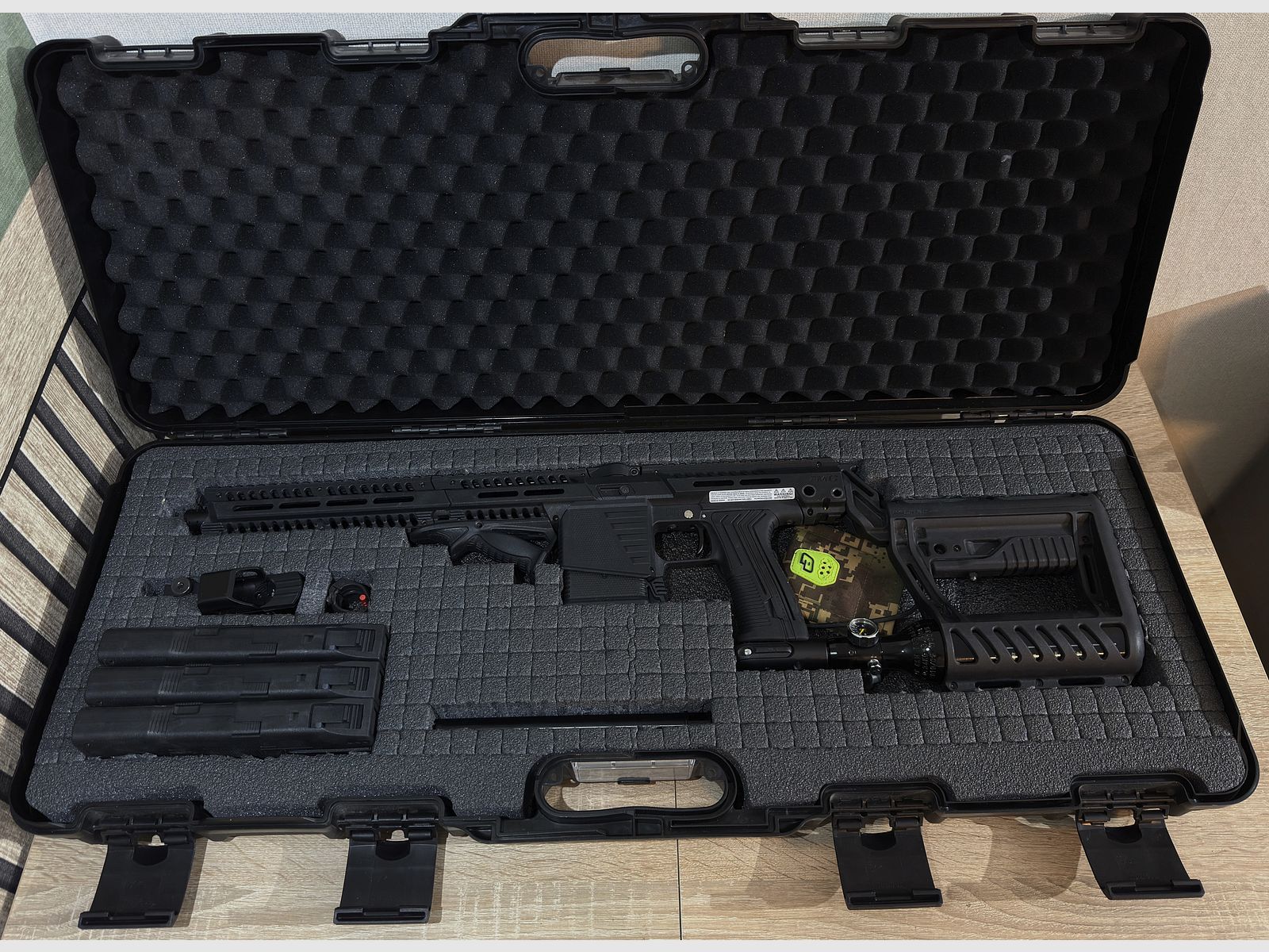 Planet Eclipse EMF 100 v3 + accessories
