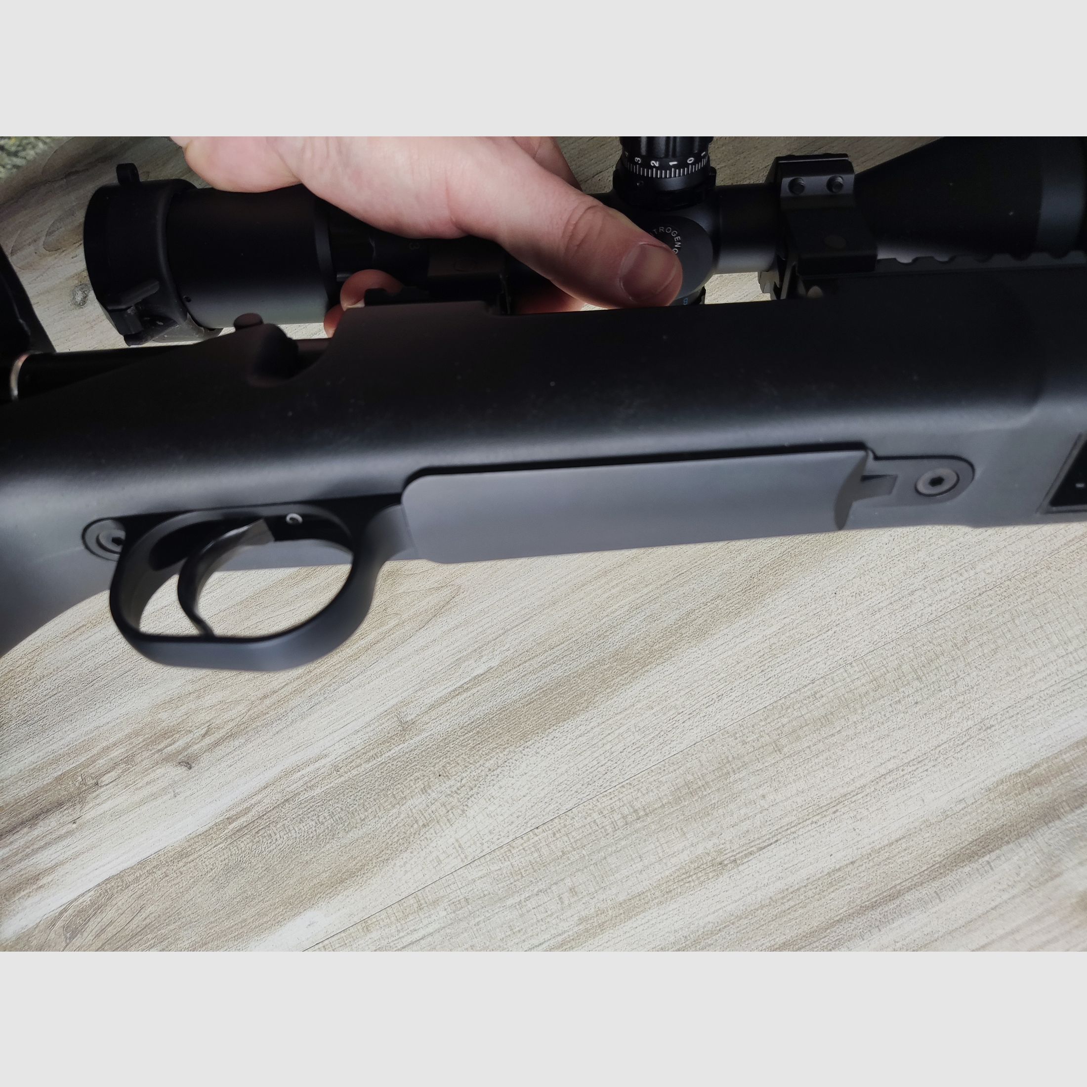 Novritsch SSG4 Gen 1 Airsoft Snajper + akcesoria