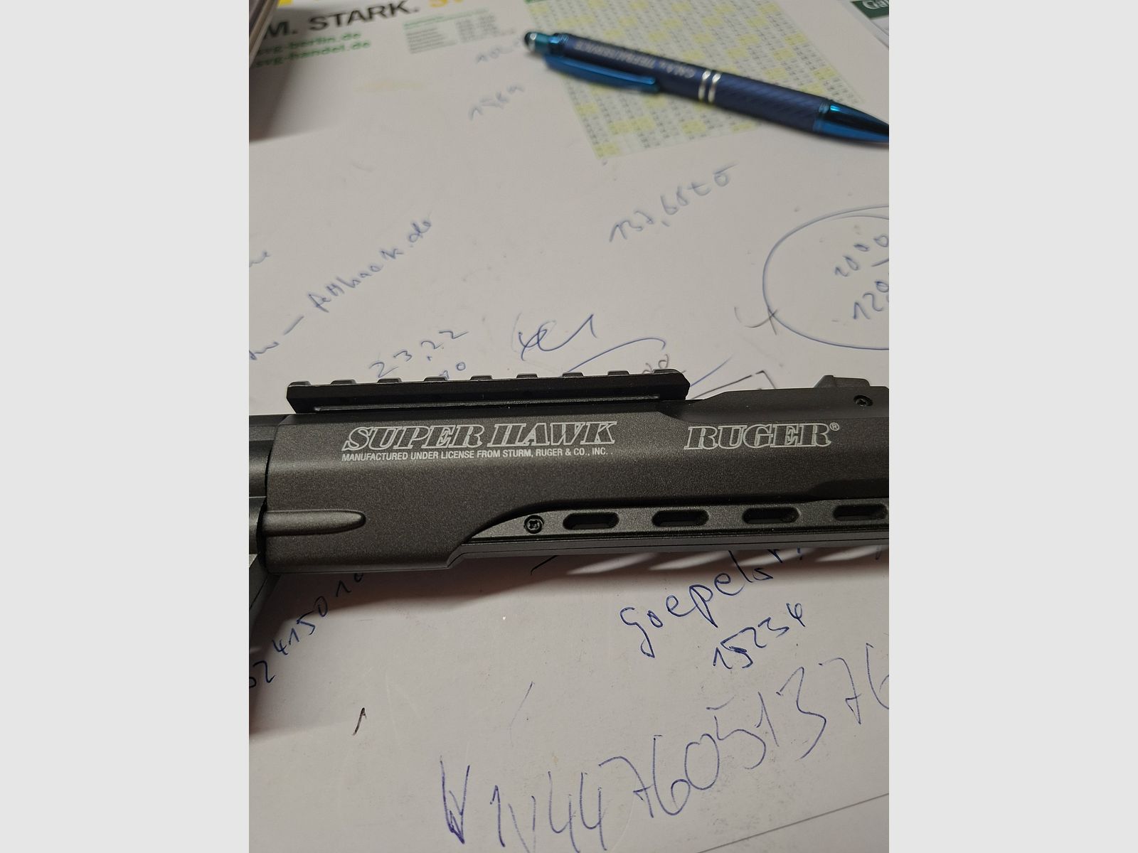 Rewolwer Ruger Super Hawk