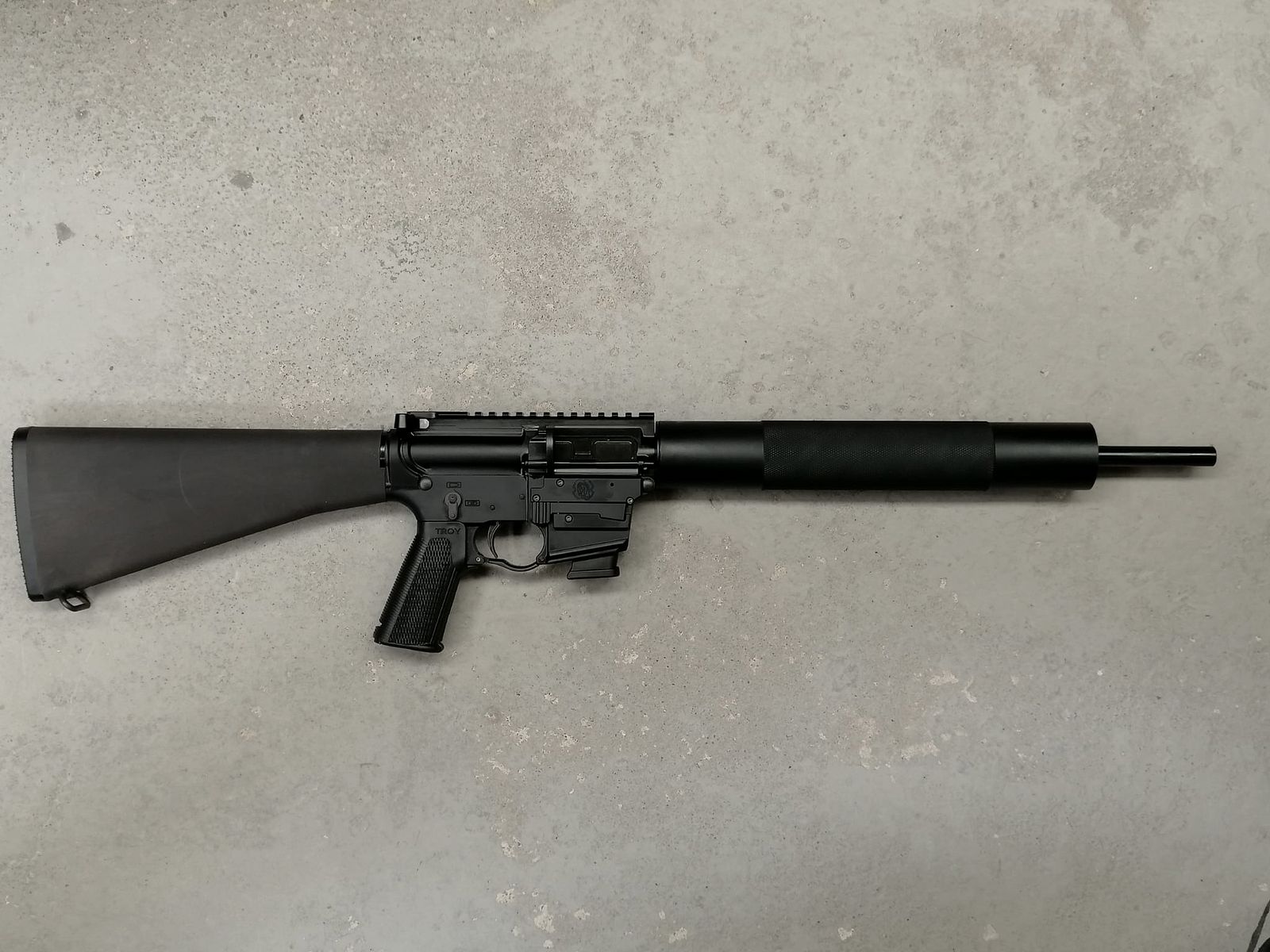 TROY M5 Carbine Halbautomatische Büchse, Bild 2 von 3