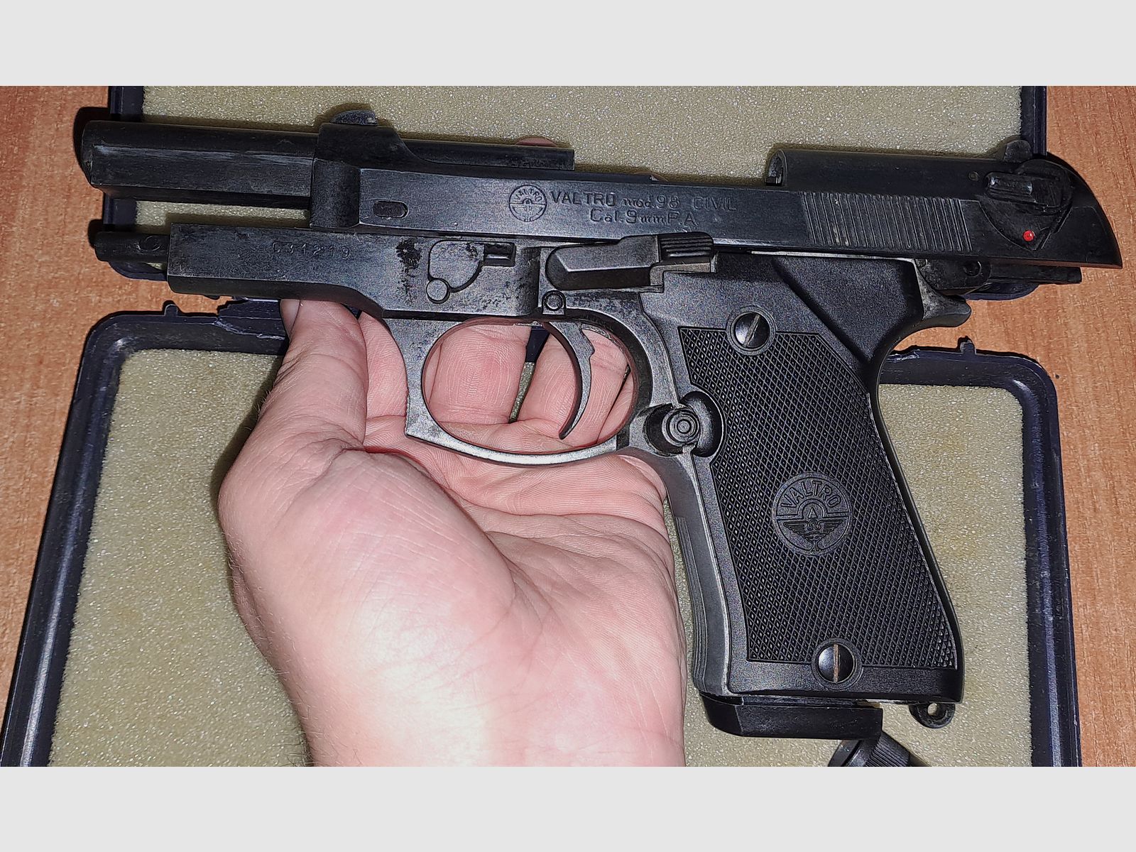 Valtro Mod.98 Civil cal. 9 mm blank in PTB 518 with accessories!