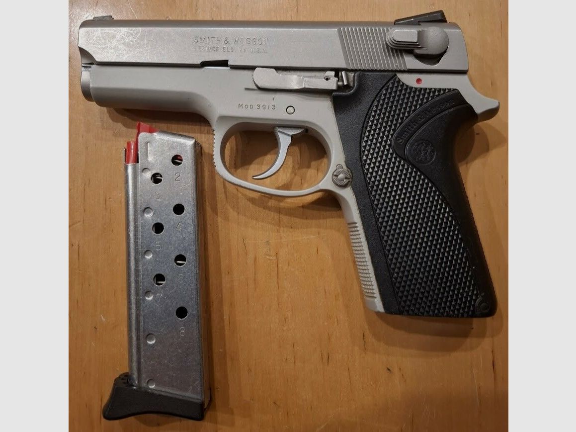 Smith & Wesson Modell 3913