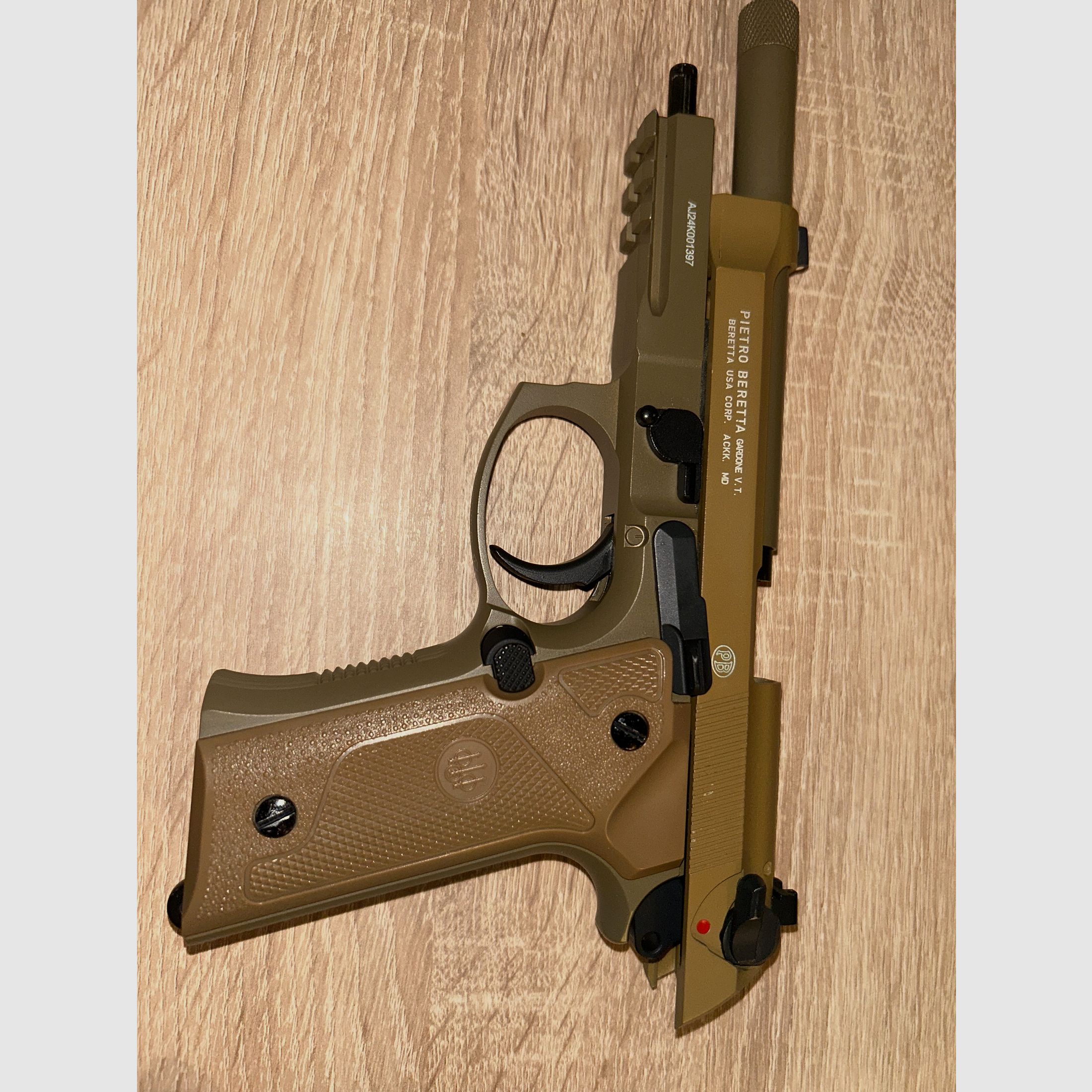 Beretta M9 A3 CO2 pistola de aire comprimido de metal completo Cal. 4,5 mm BB FDE