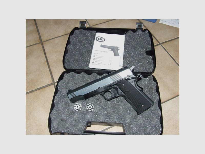 Colt Government 1911 A1 Dark Ops CO2-Pistole im Kaliber 4,5 mm Sammlerstück