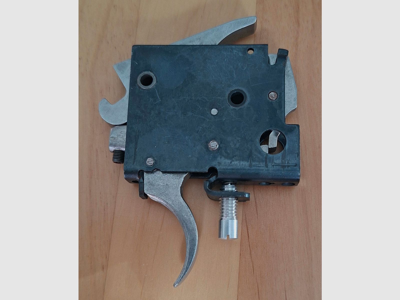 HW luchtgeweer trekker defect