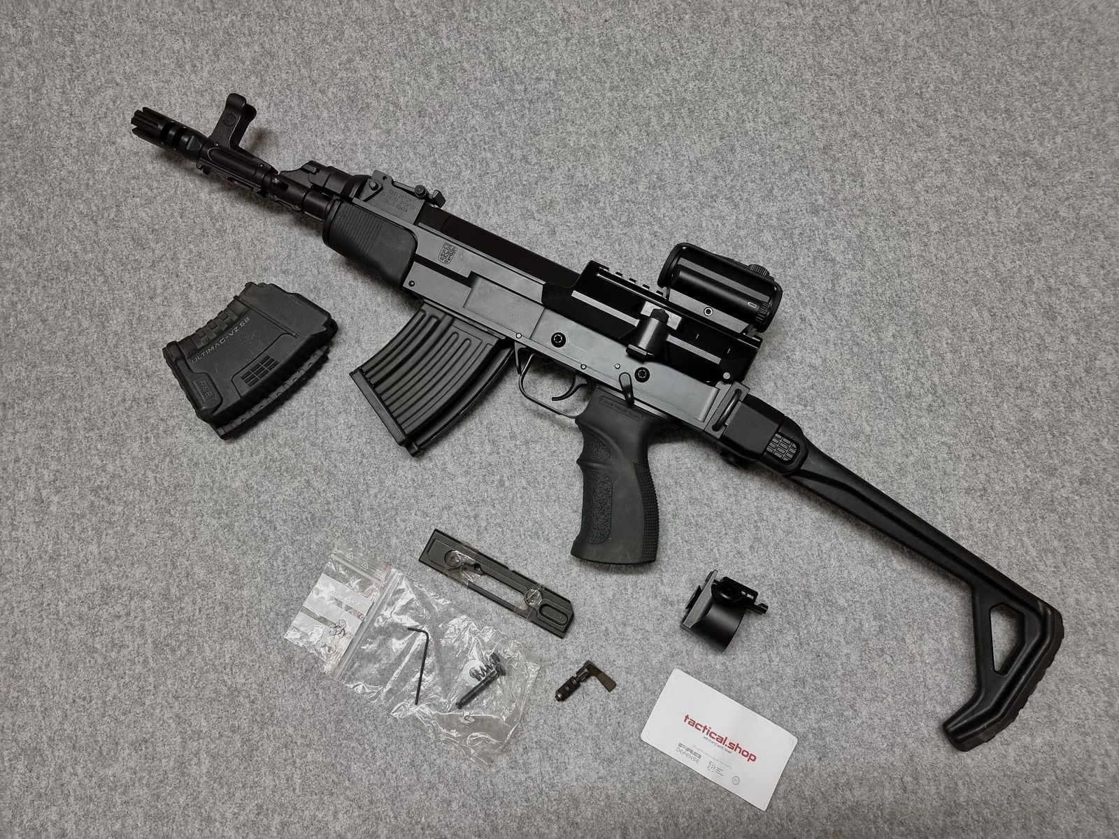 CSA VZ58 Sporter - cal. 7,62x39 - kompakte Büchse - mit Zubehör und Red Dot