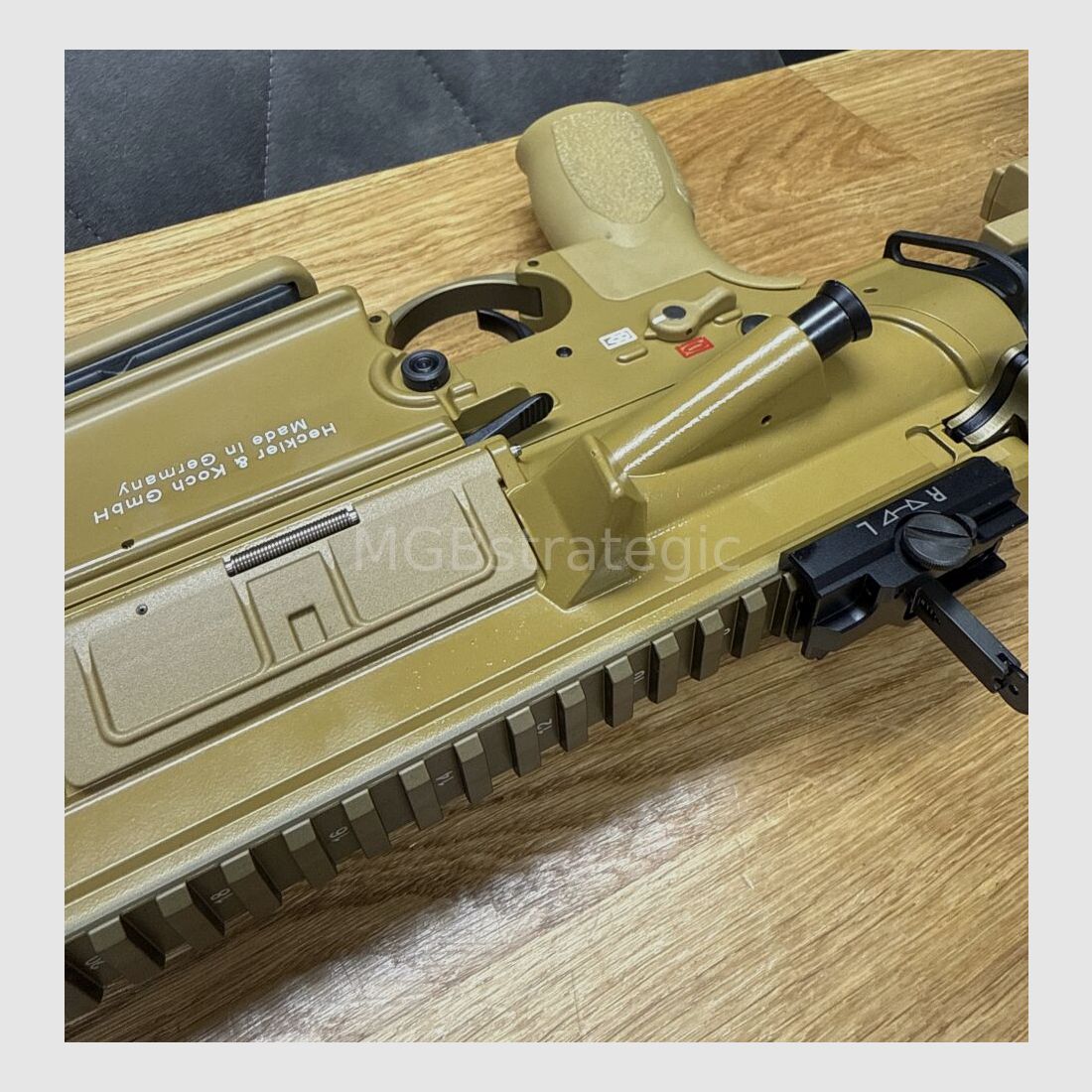 Heckler & Koch GmbH MR308 A3 EDICIÓN ESPECIAL rifle semiautomático .308Win - Diseño y técnica de patrulla G28 - similar a HK 417 M110A1 - Superior e inferior recubiertos RAL8000