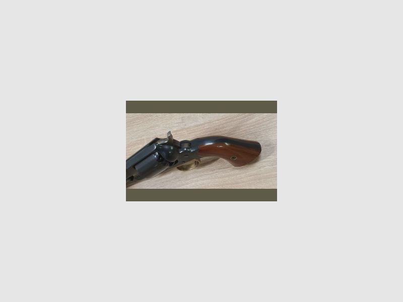 Remington Mod. 1858 New Belt kal. 36BP A.Uberti & C Gardone, zdjęcie 12 z 15