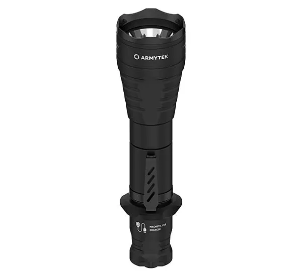 Latarka Armytek Predator PRO Magnet USB - Warm - F07301W, zdjęcie 1 z 4